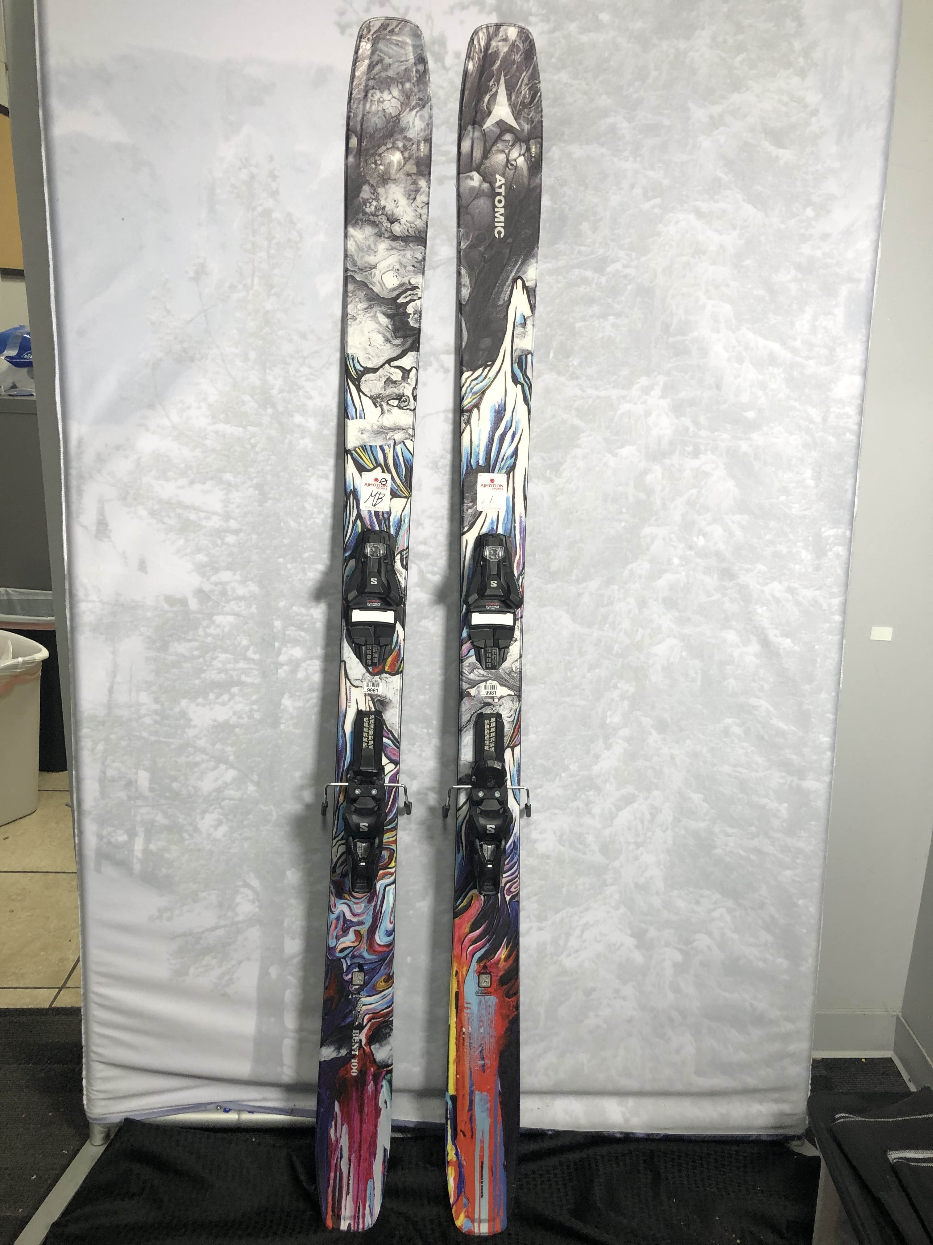 Lightly used 2025 Atomic Bent Chetler 100 186cm Ski w/ Salomon strive 11 GW Demo Binding