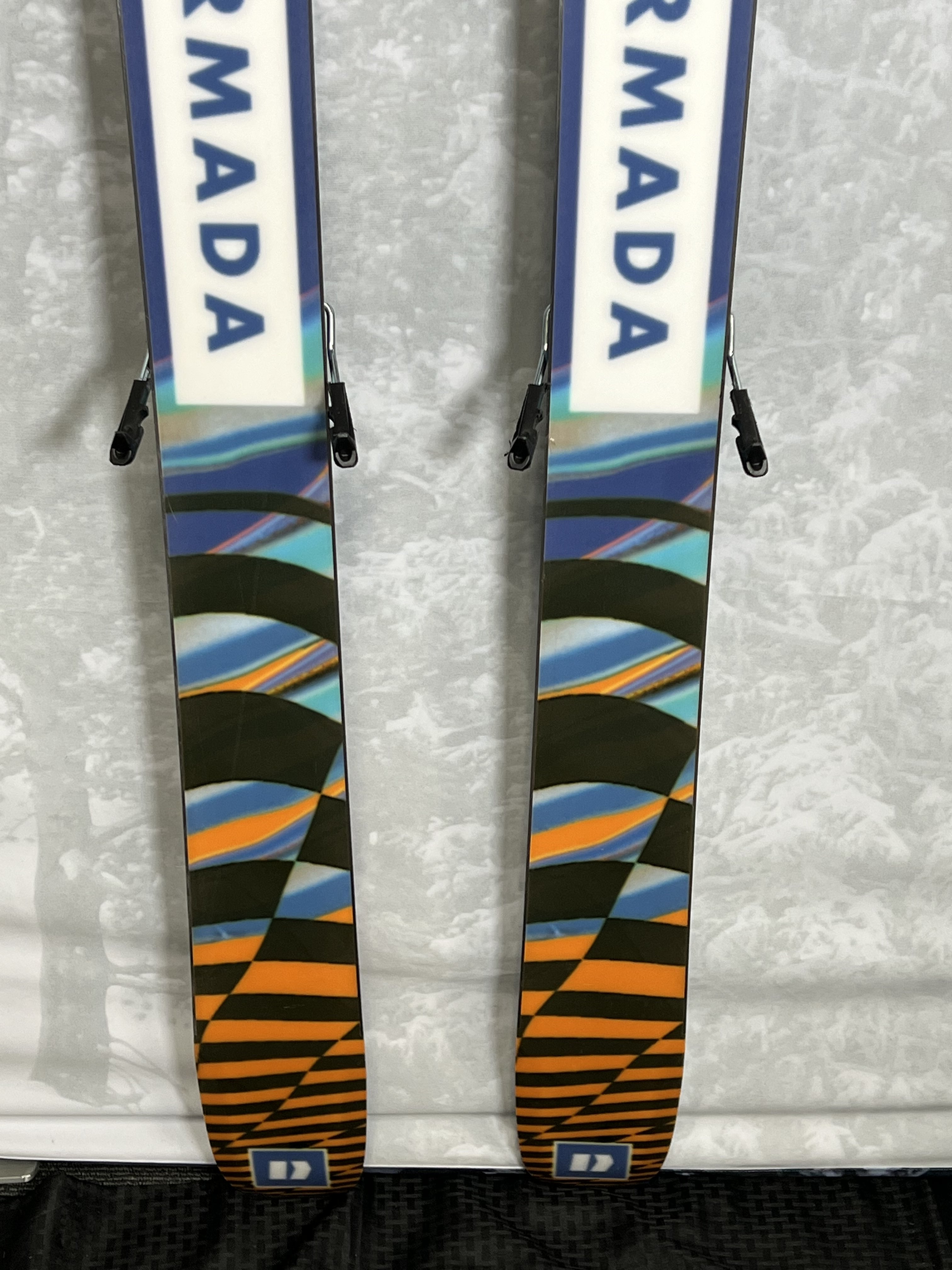 Used Armada ARV 106 188 cm Skis 2024 w/Armada Strive 11 GW Demo Bindings