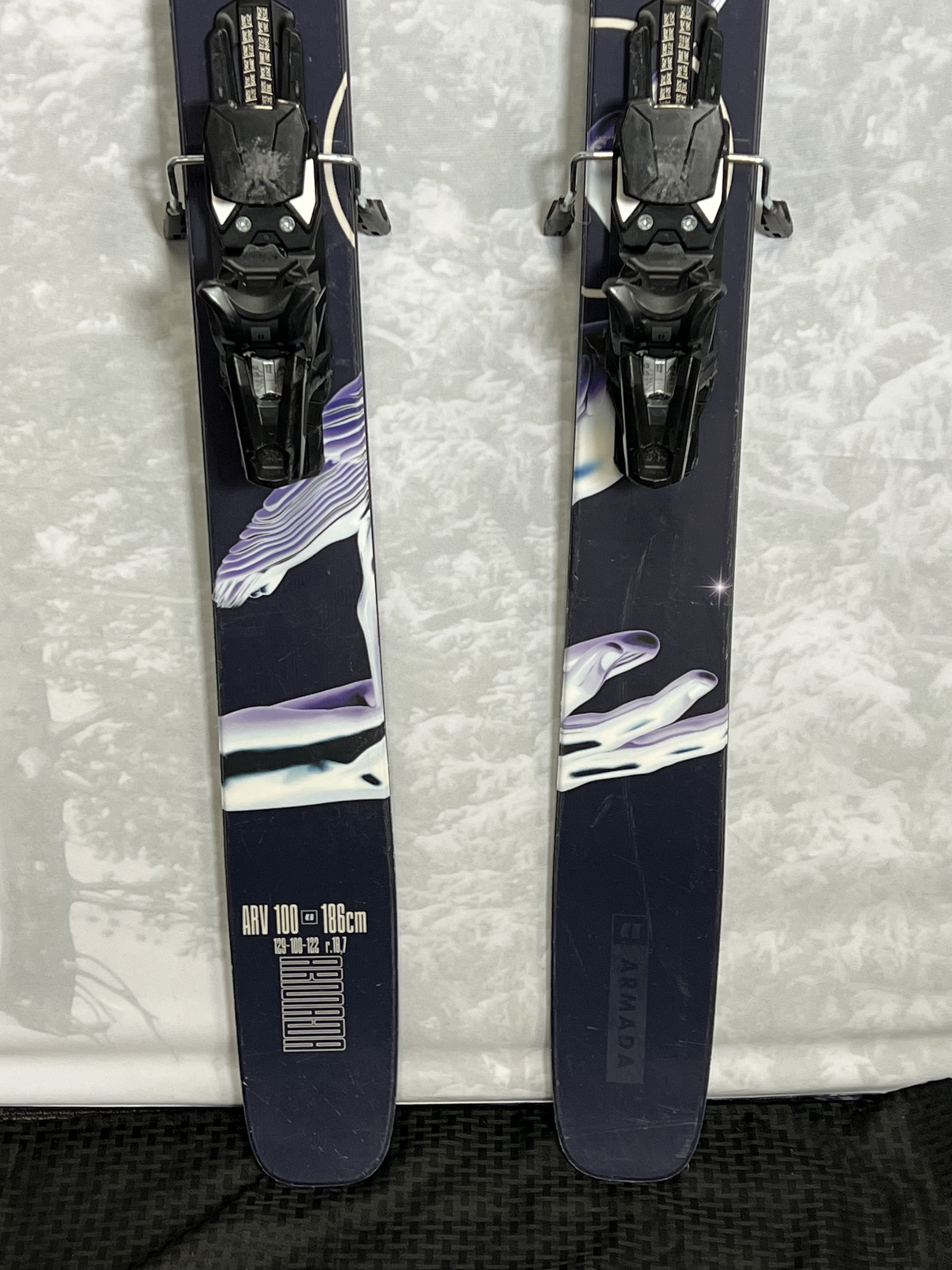 Used Armada ARV 100 186 cm Skis 2025 w/Armada Strive 11 GW Demo Bindings