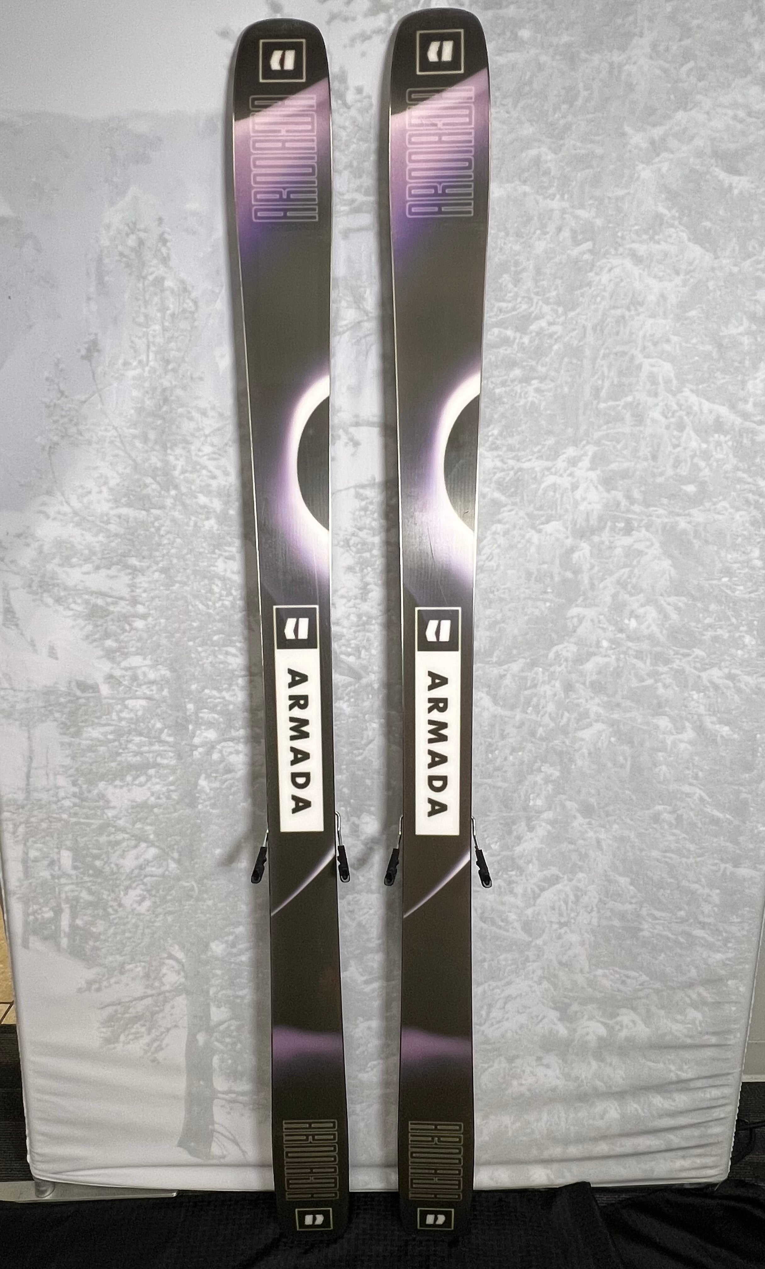 Used Armada ARV 100 186 cm Skis 2025 w/Armada Strive 11 GW Demo Bindings