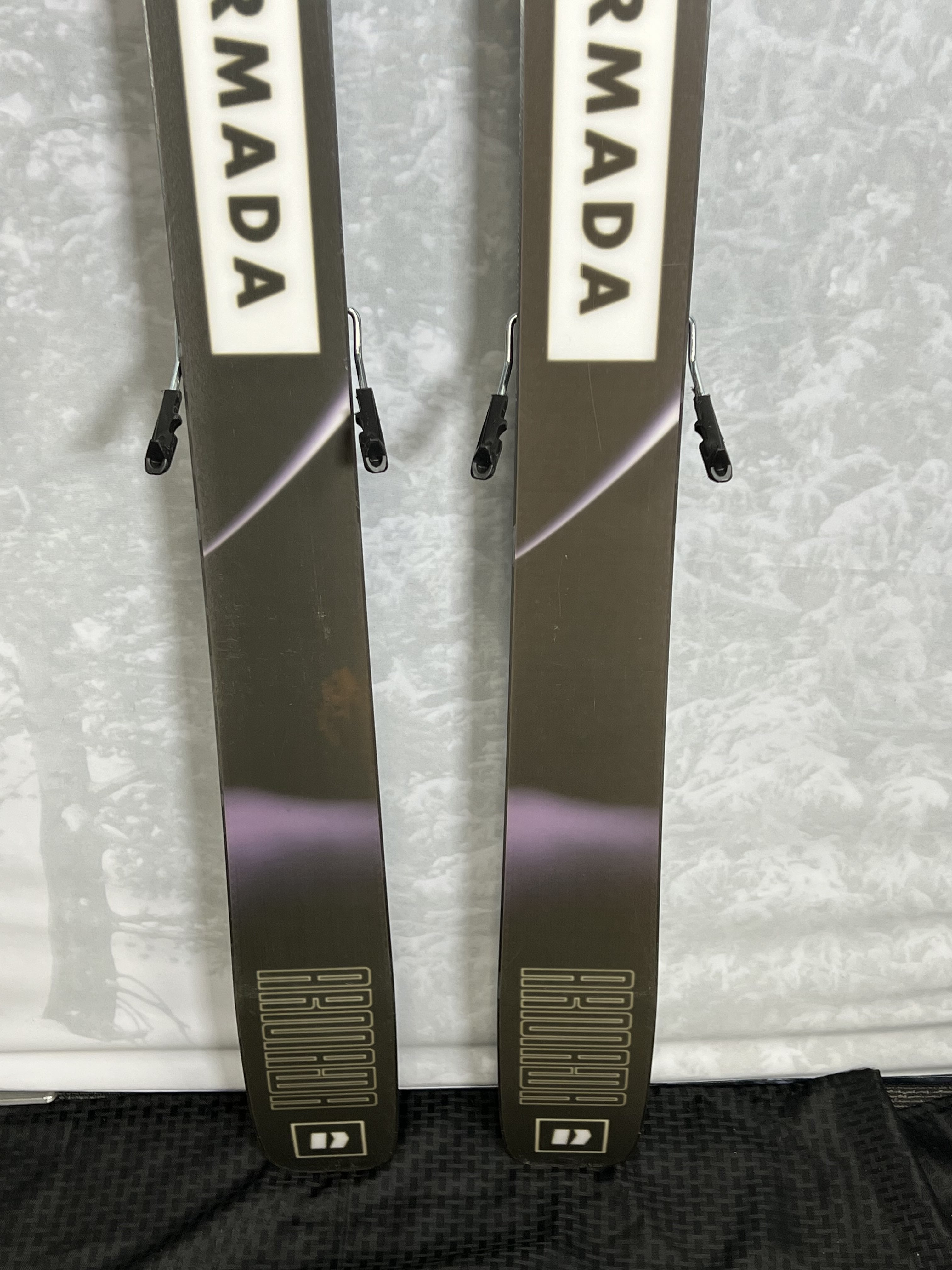 Used Armada ARV 100 186 cm Skis 2025 w/Armada Strive 11 GW Demo Bindings