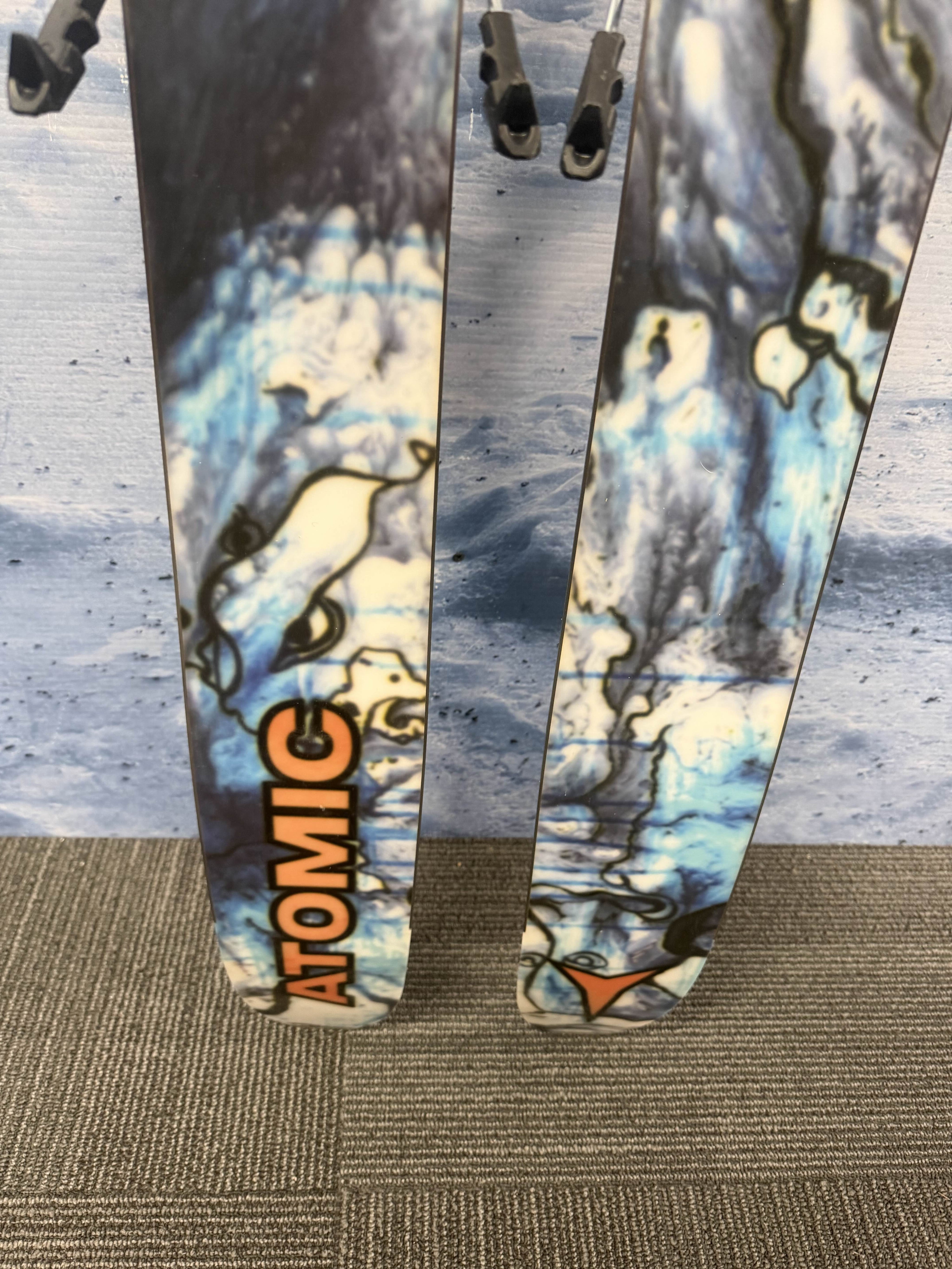 Lightly Used Atomic Bent 110 172cm Skis w/ Atomic Strive 13 Bindings