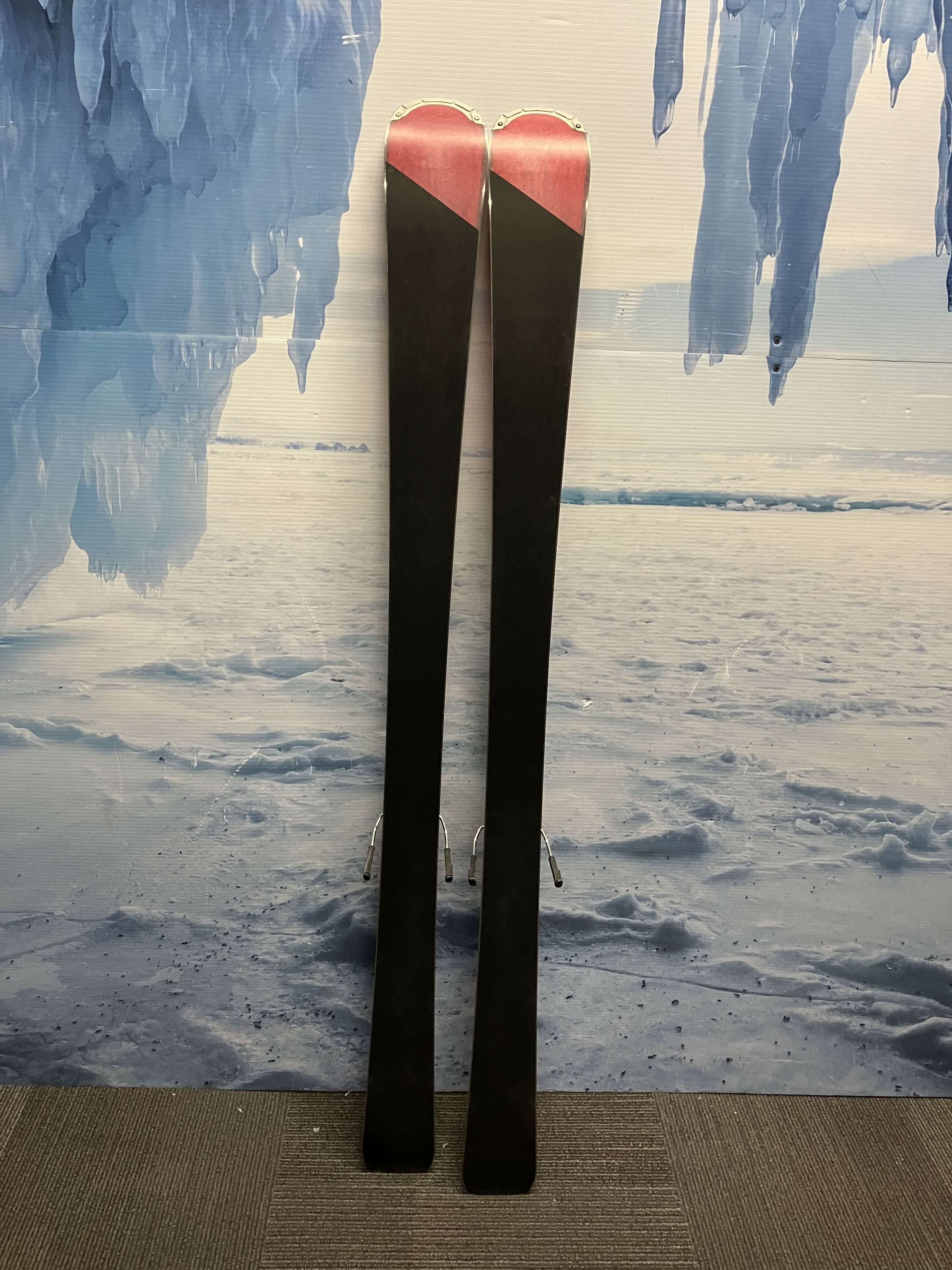 Used Rossignol Experience 80 152cm Skis w/ Rossignol 110 11 Bindings