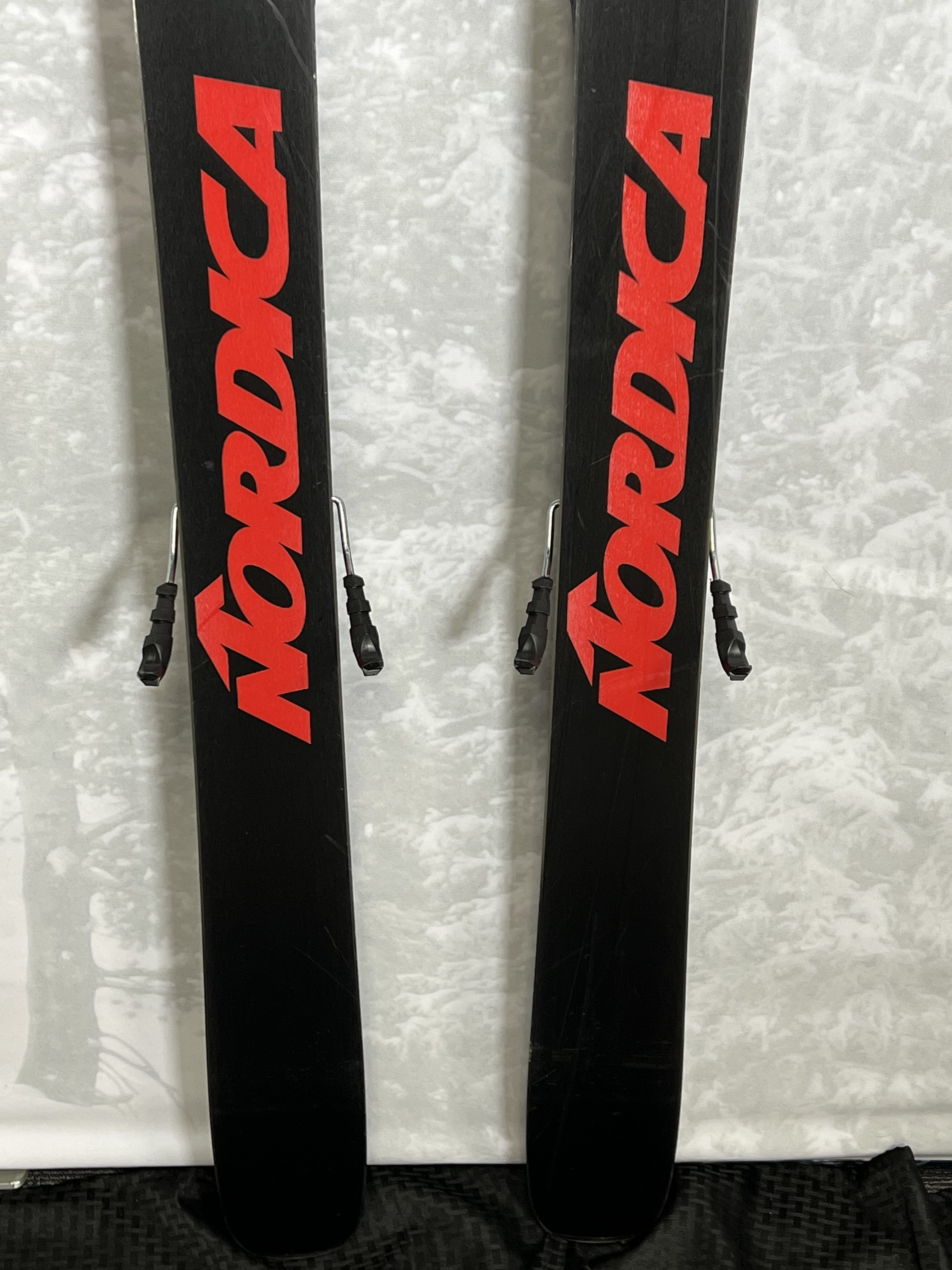 Used Nordica Enforcer 94 172 cm Skis 2025 w/Tyrolia Attack 14 Demo Bindings