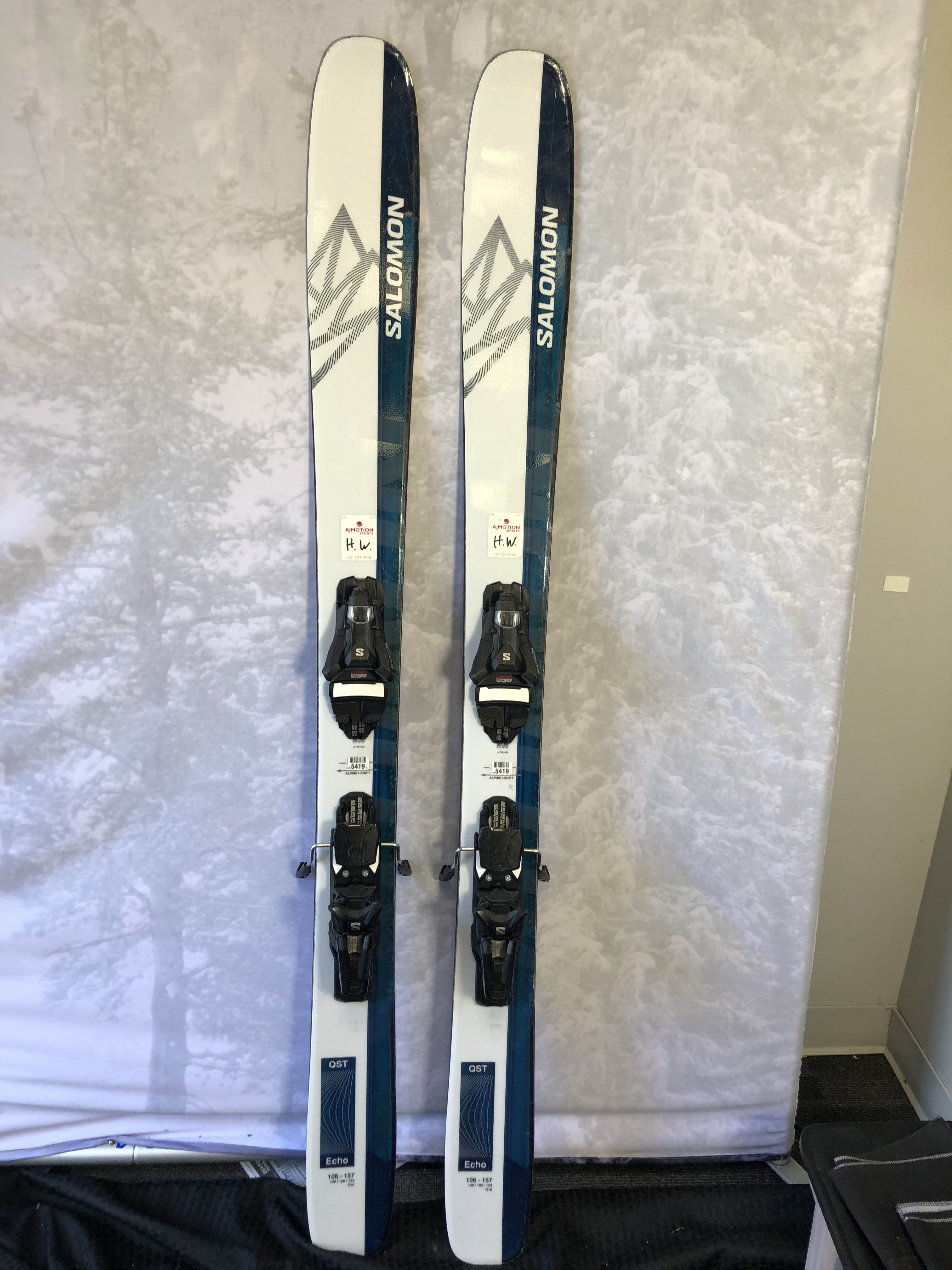 Used Salomon QST Echo 106 Skis - 157cm w/ Salomon Strive 13 Demo Binding