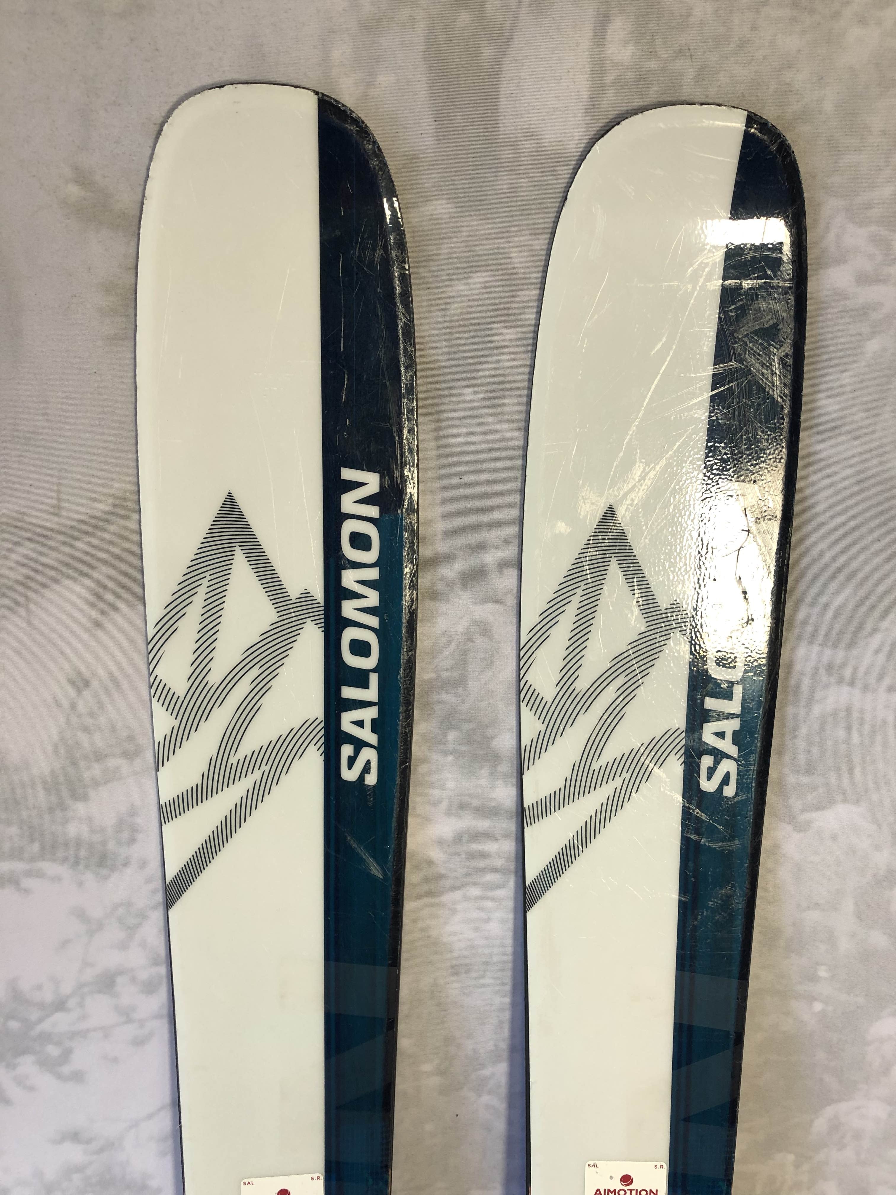 Used Salomon QST Echo 106 Skis - 157cm w/ Salomon Strive 13 Demo Binding