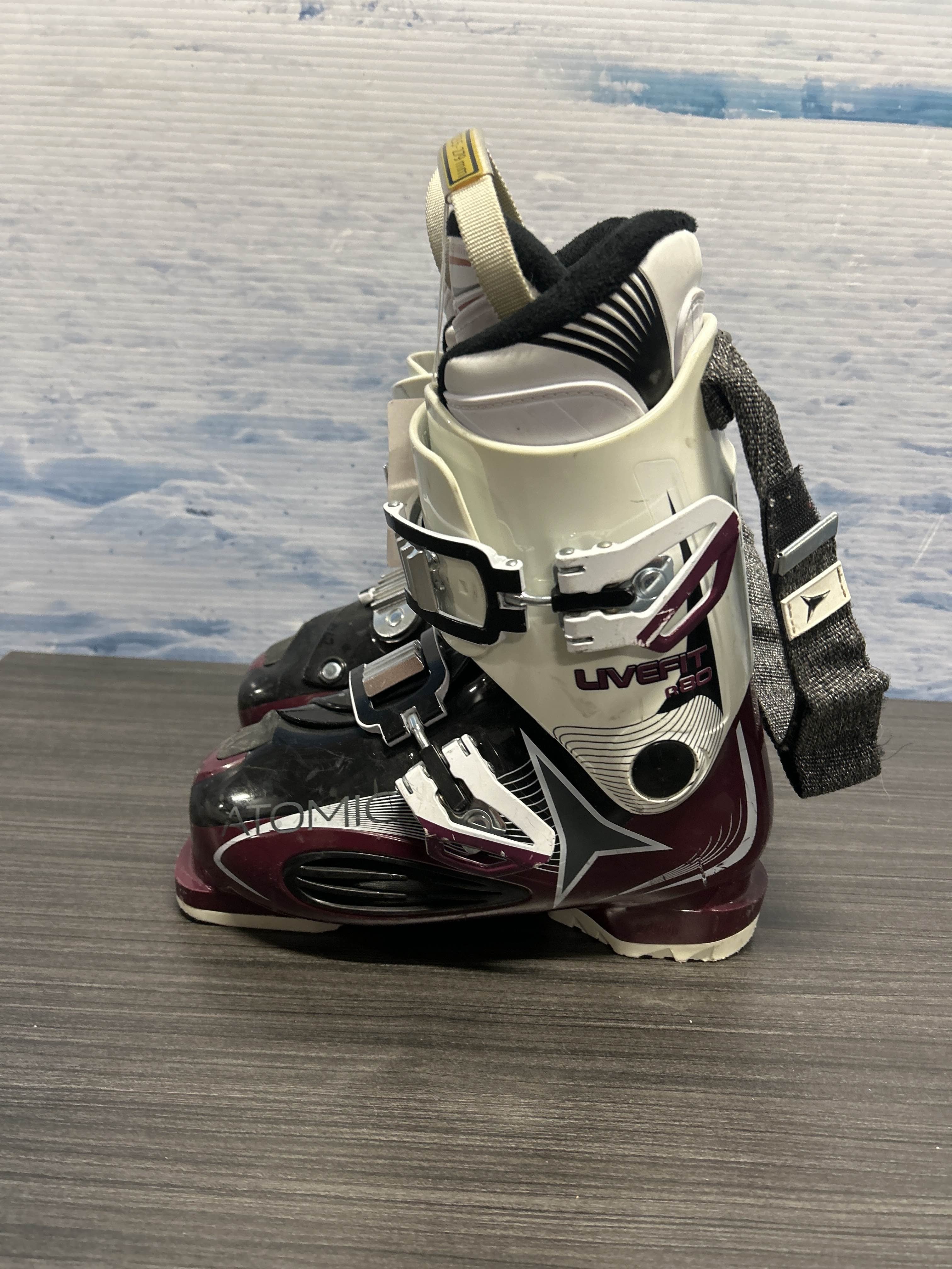 Used 2016 Atomic Livefit R80 23.5 MP Ski Boot