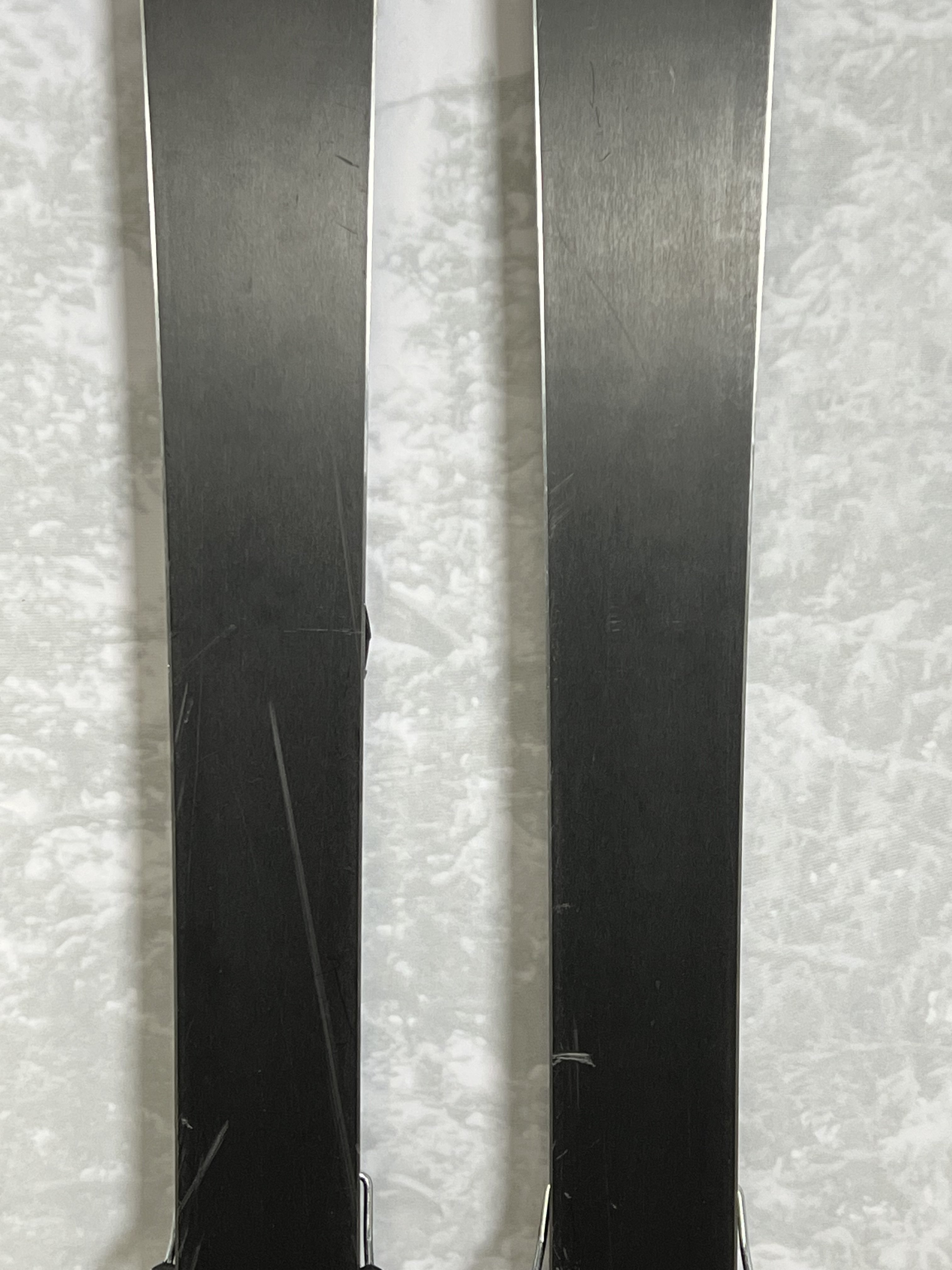 Used Nordica Unleashed Ice 98 174 cm Skis 2024 w/Tyrolia Attack 14 Demo Bindings