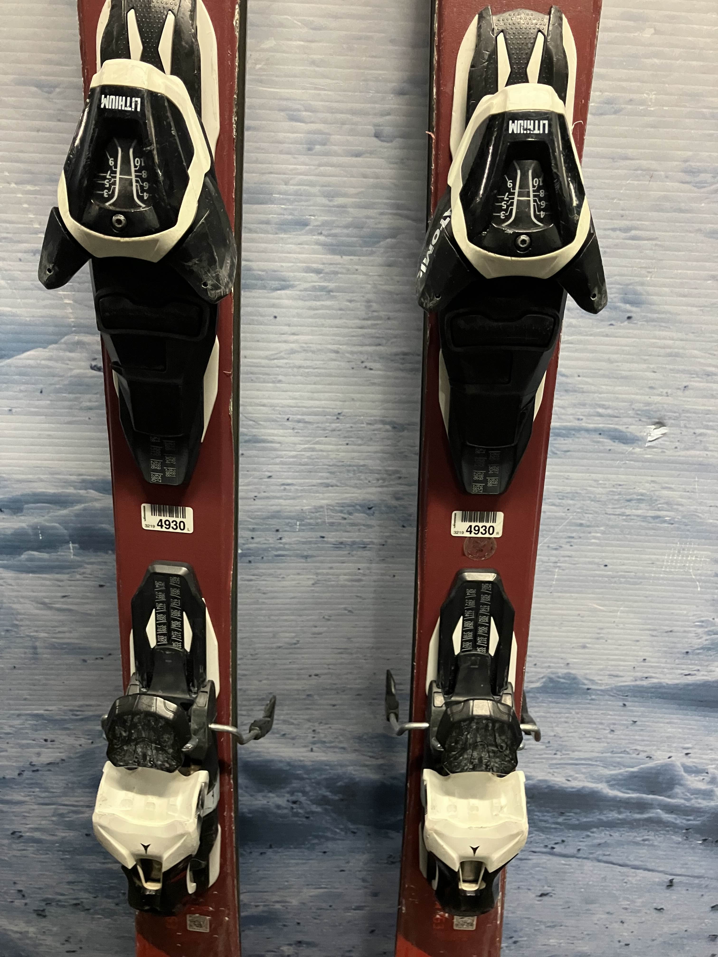 Used Atomic Vantage X 75 163cm Skis w/ Atomic Lithium 10 Bindings