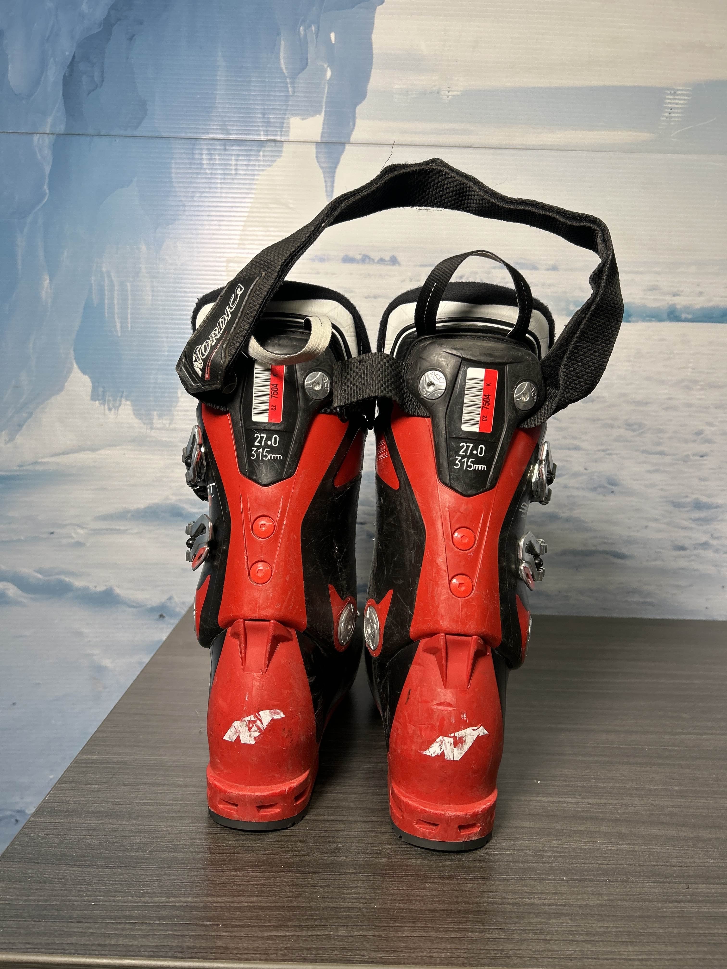 Used Nordica Sportmachine 90R 27.0MP Ski Boot