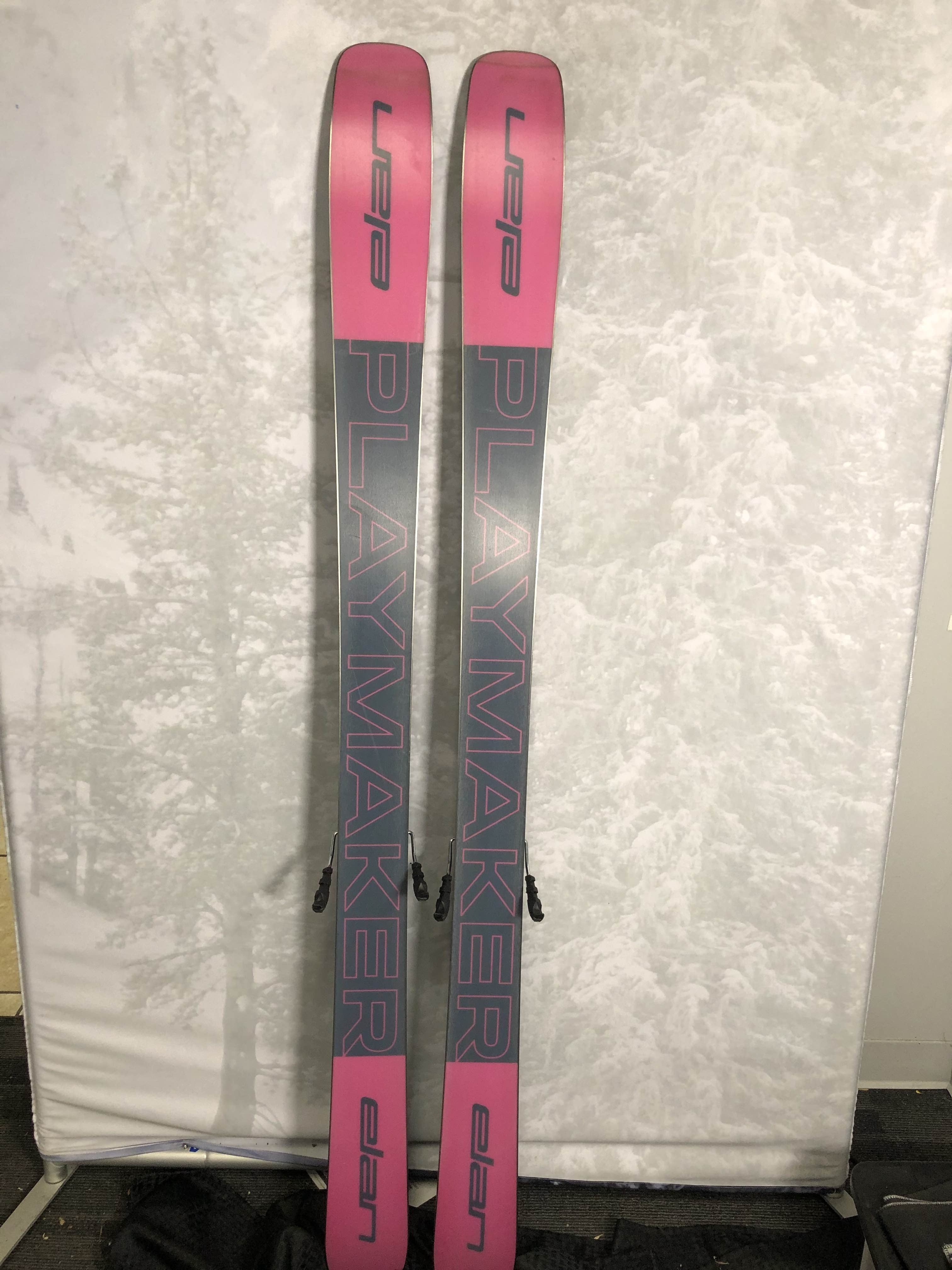 Used 2025 Elan Playmaker 91 ski- 172cm w/ Tyrollia Attack 11 adjustable GW binding