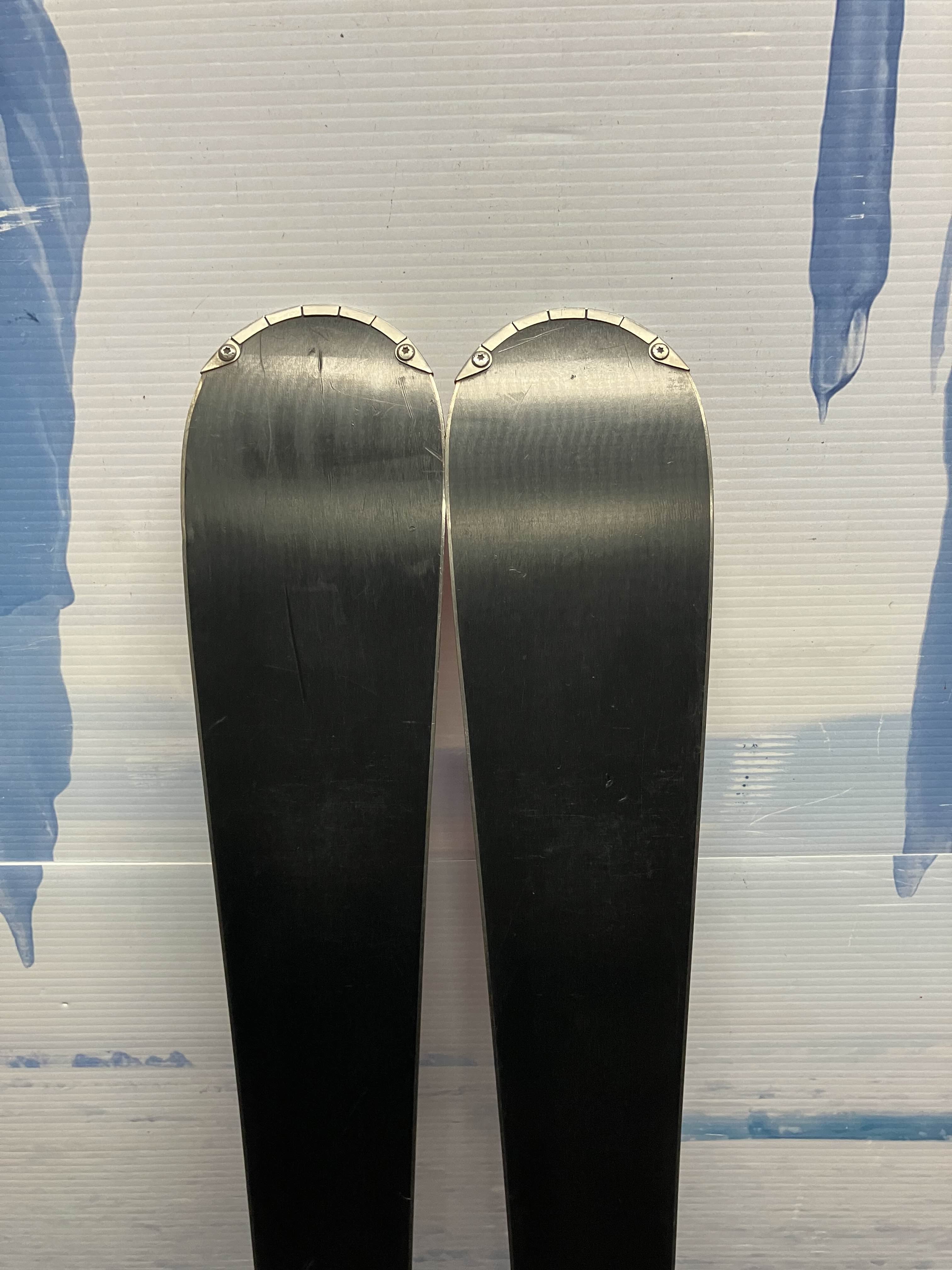 Used Atomic ETL 156cm Skis w/ Atomic EZ Track 10 Bindings