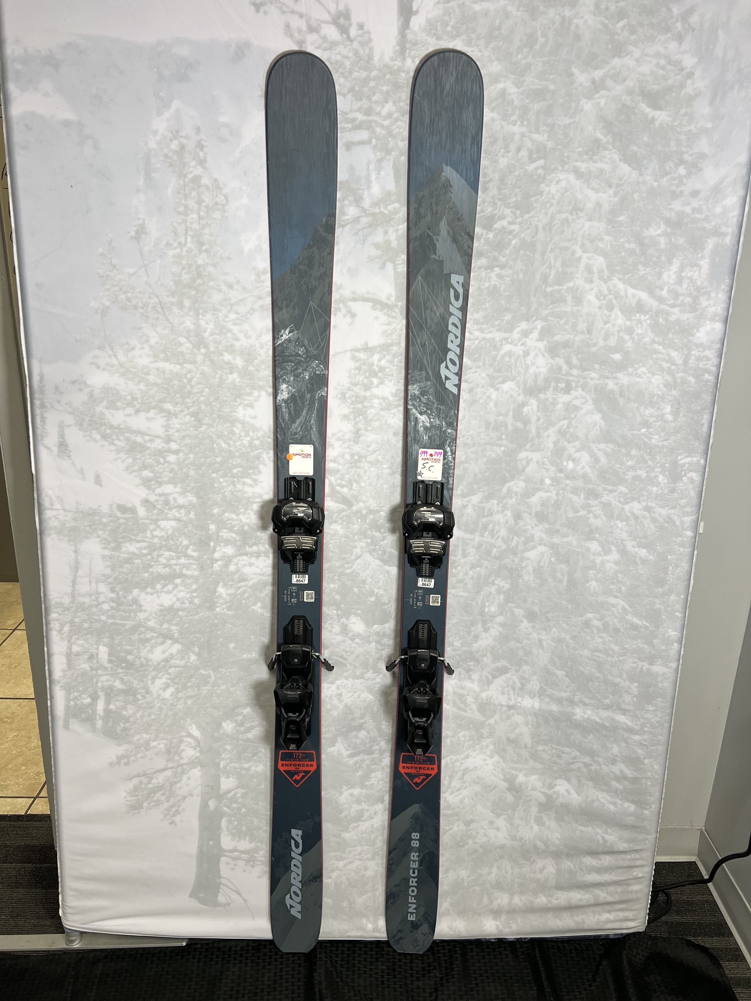 Used Nordica Enforcer 88 172cm Skis 2024 w/Ellan Attack 13 Demo Bindings
