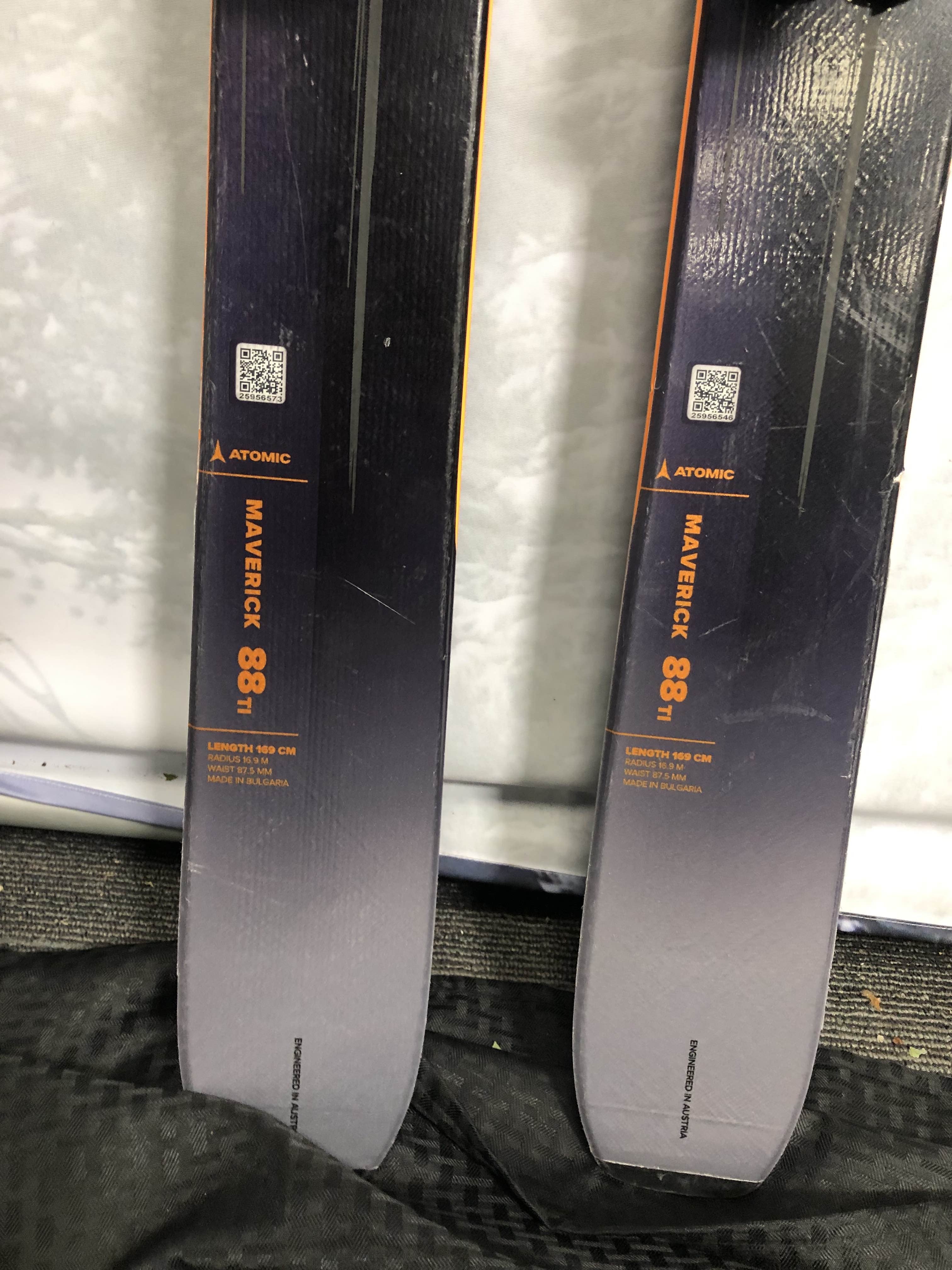 Used Atomic Maverick Skis 88 TI 169 cm 2024 w/ Tyrollia Attack 14 MN Demo Bindings