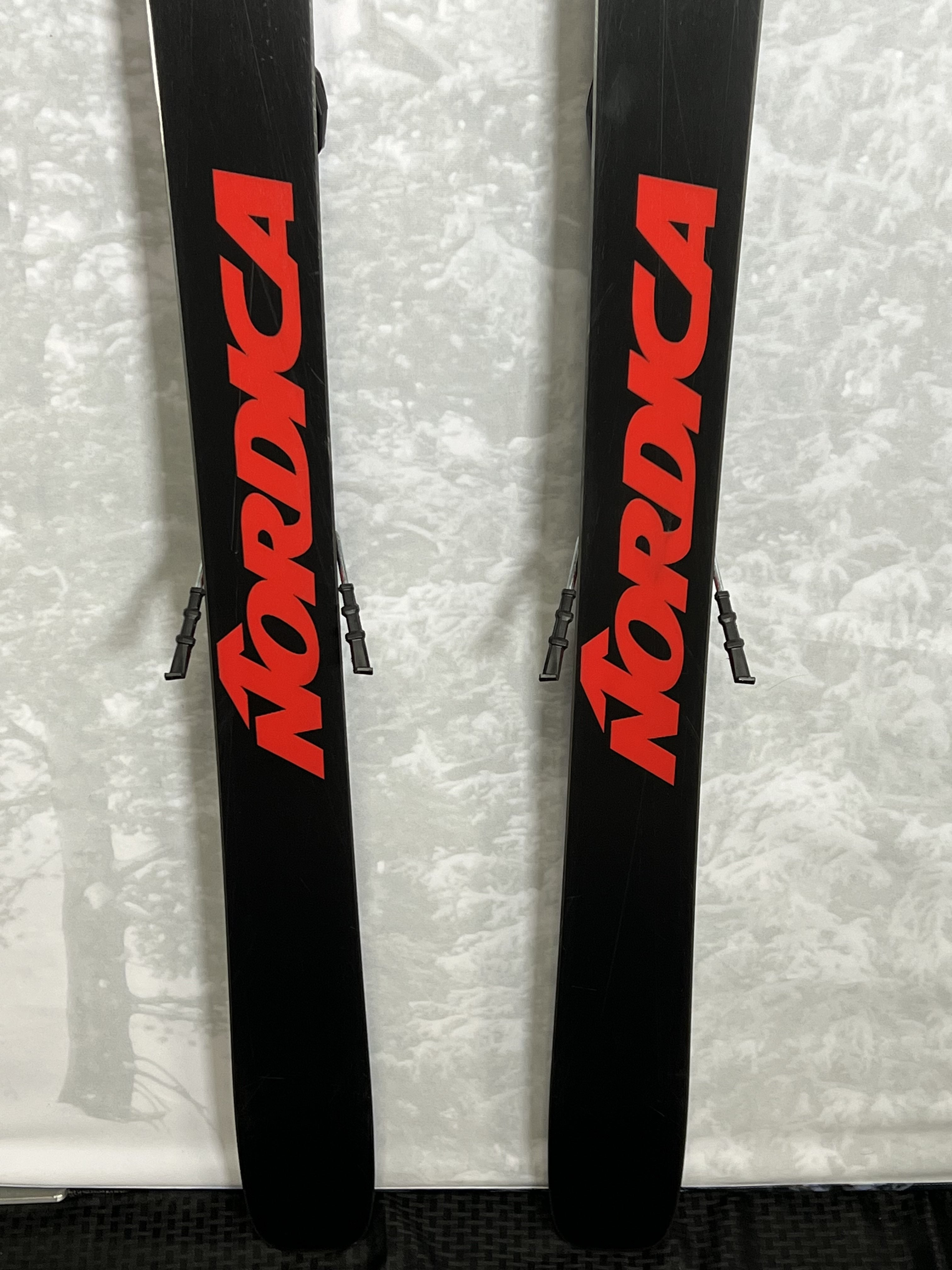 Used Nordica Enforcer 88 172cm Skis 2024 w/Ellan Attack 13 Demo Bindings