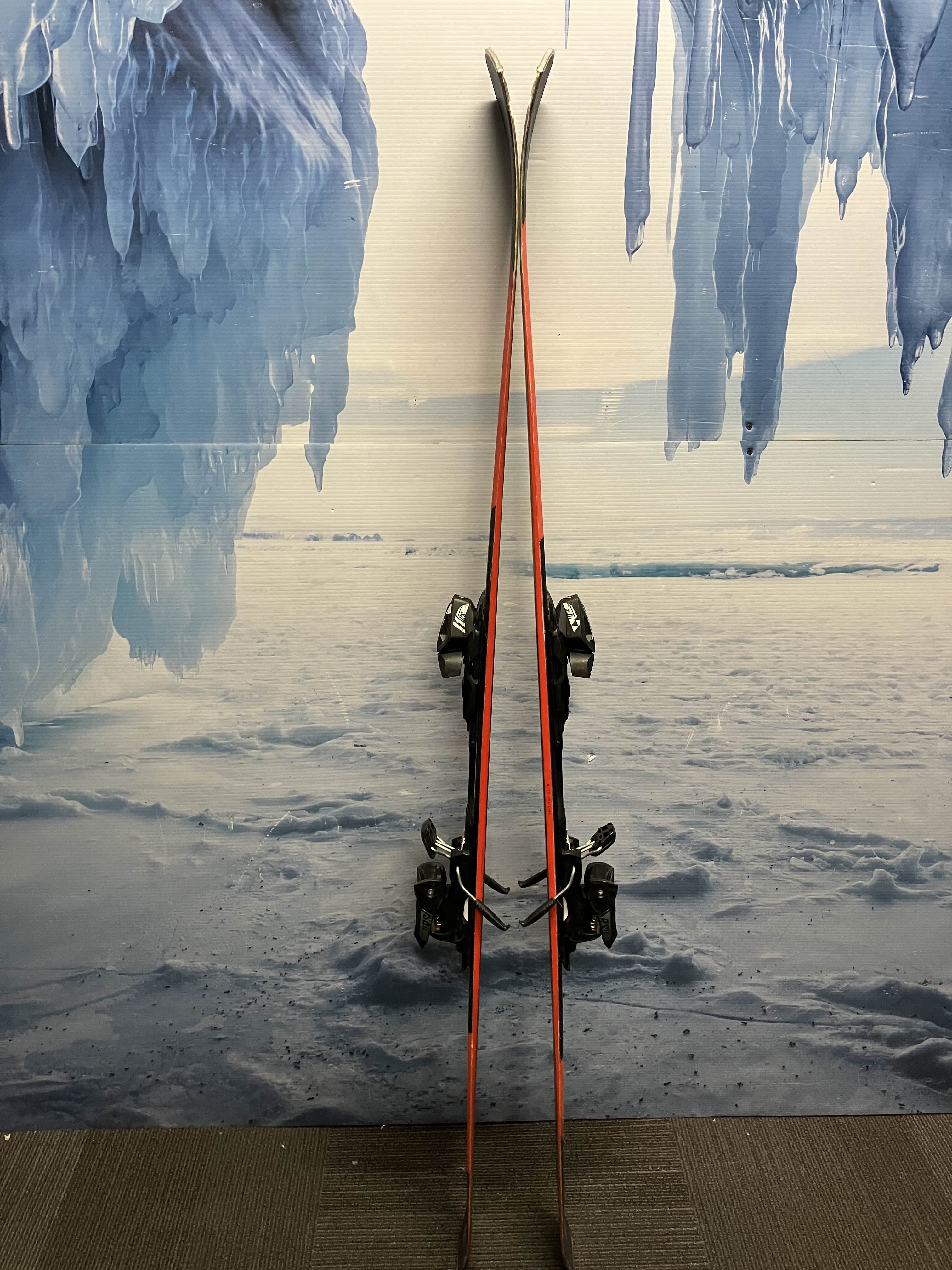 Used Fischer Pro Mtn 80 173cm Skis w/ Fischer RS 11 Bindings