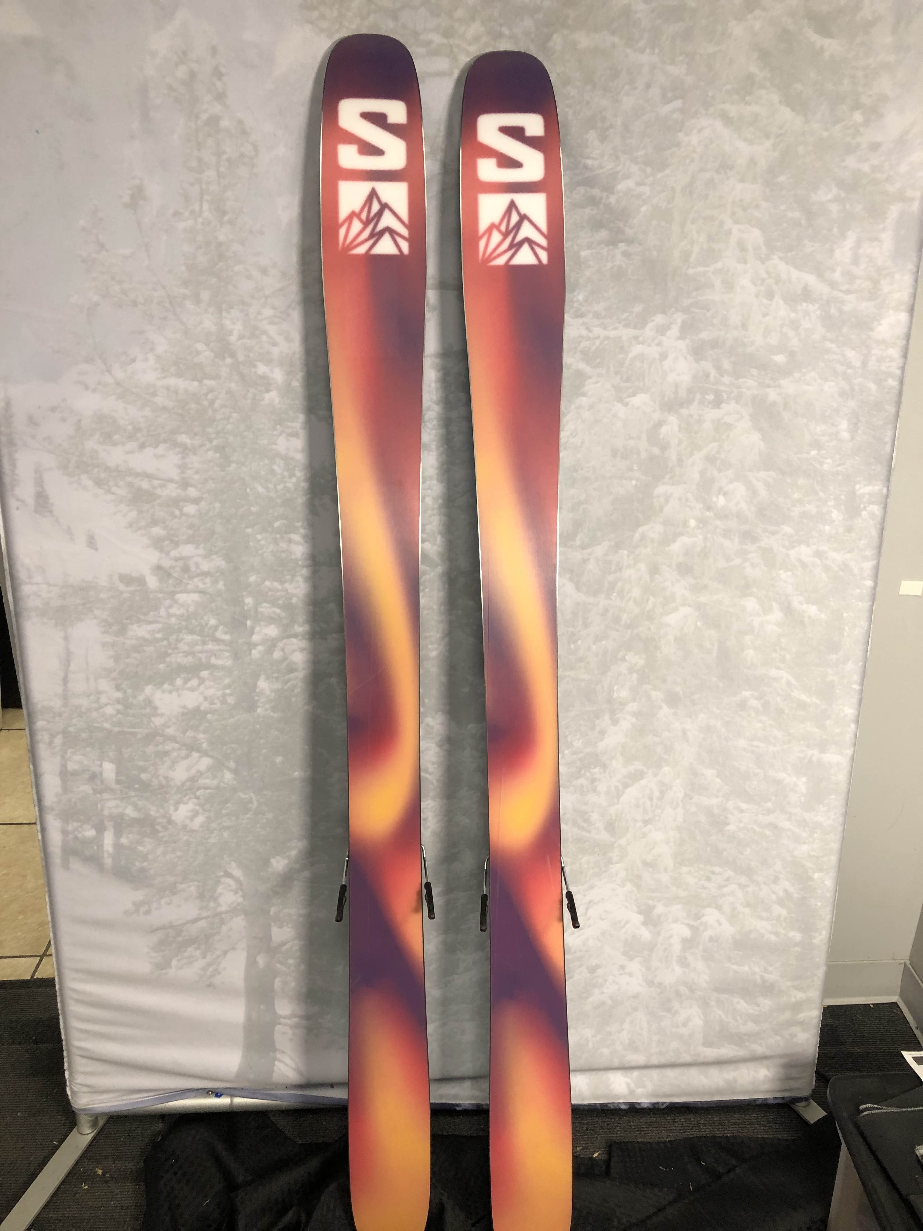 Used 2024 Salomon QST Lumen 98 Ski- 168 cm w/ Salomon Strive 11 GW Binding