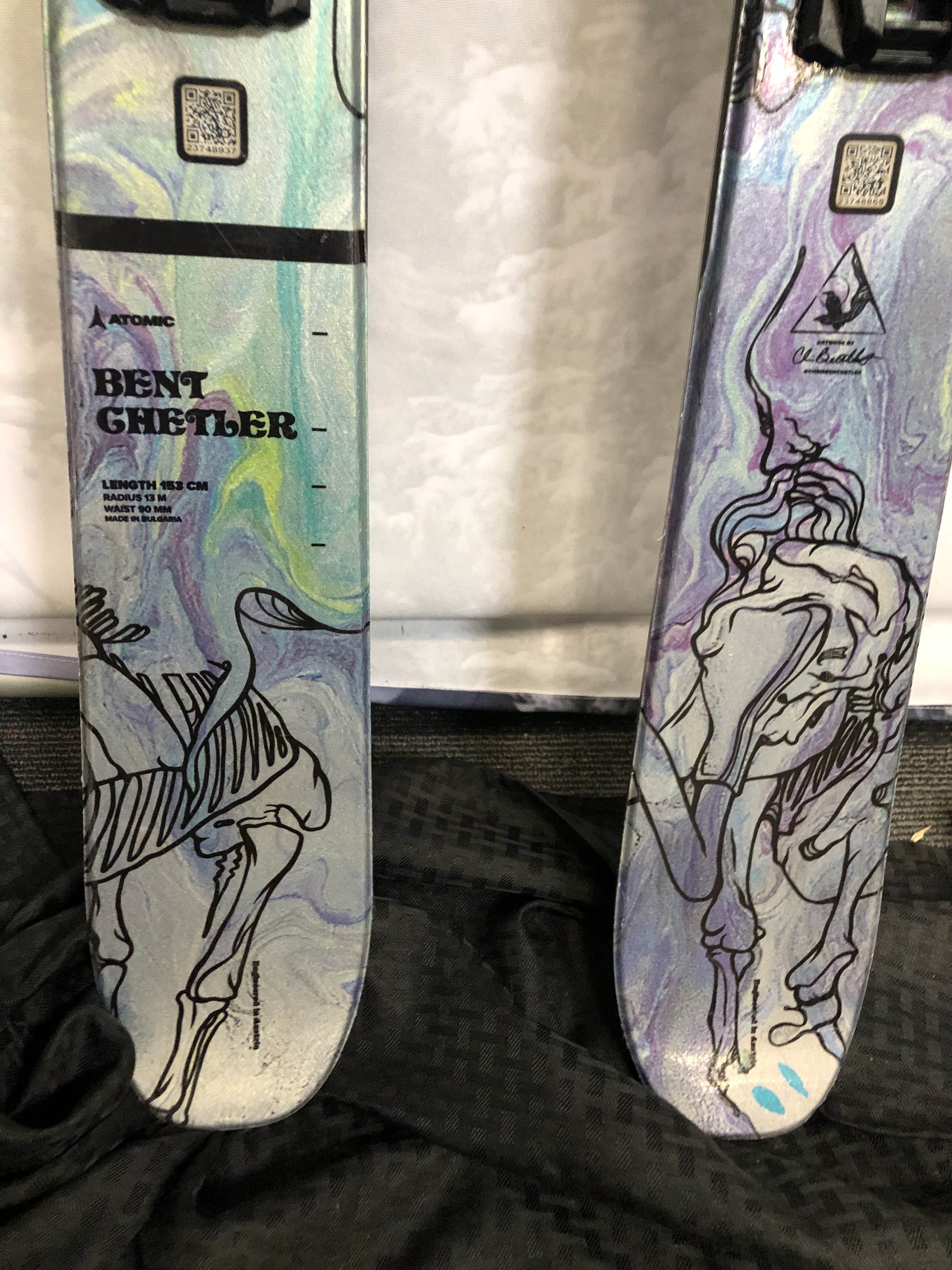 Used Atomic Bent Chetler 90 153cm Mini Skis - Kids' 2024 w/ Atomic M10 Bindings