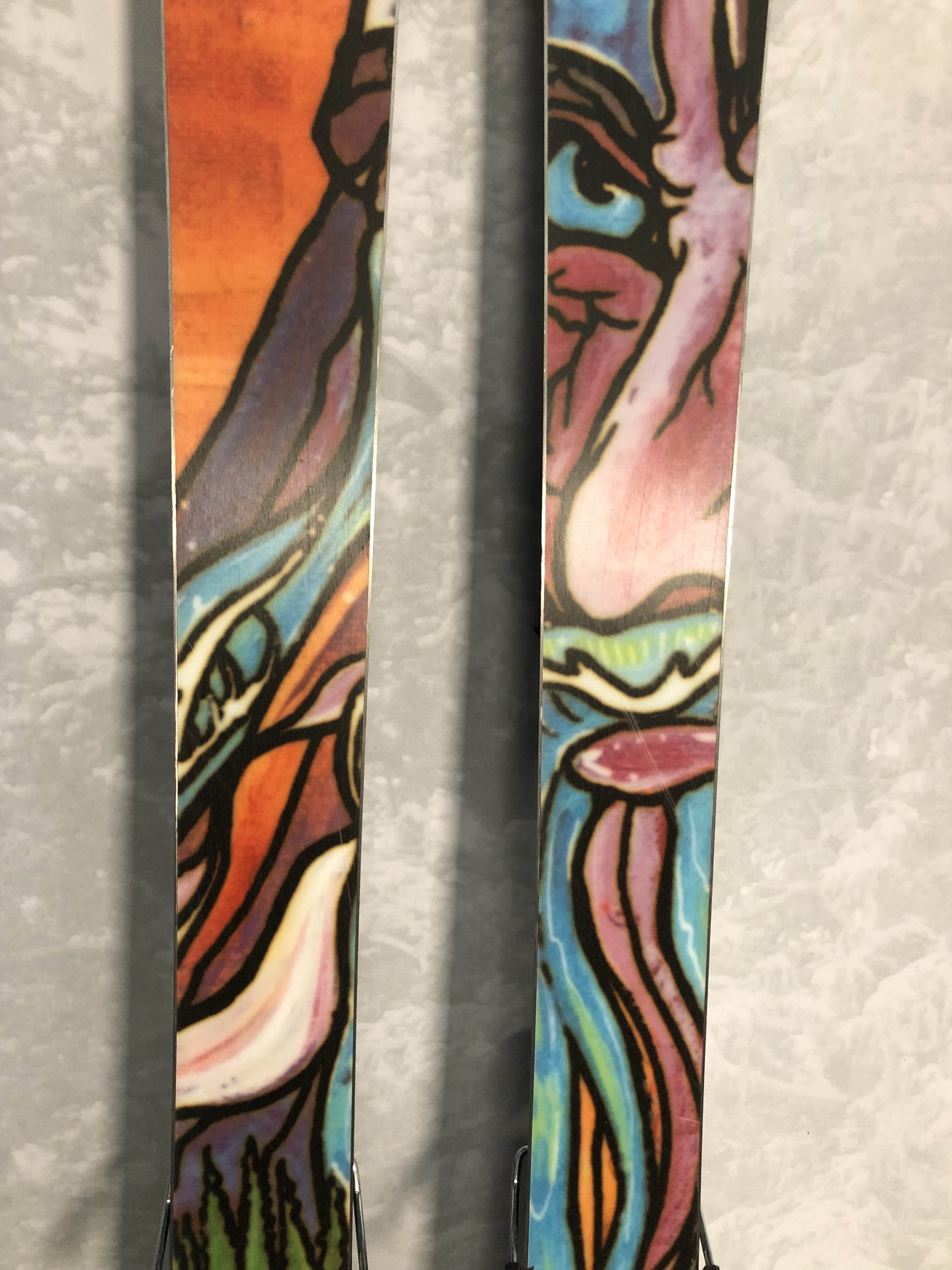 Used Atomic Bent Chetler 90 153cm Mini Skis - Kids' 2024 w/ Atomic M10 Bindings