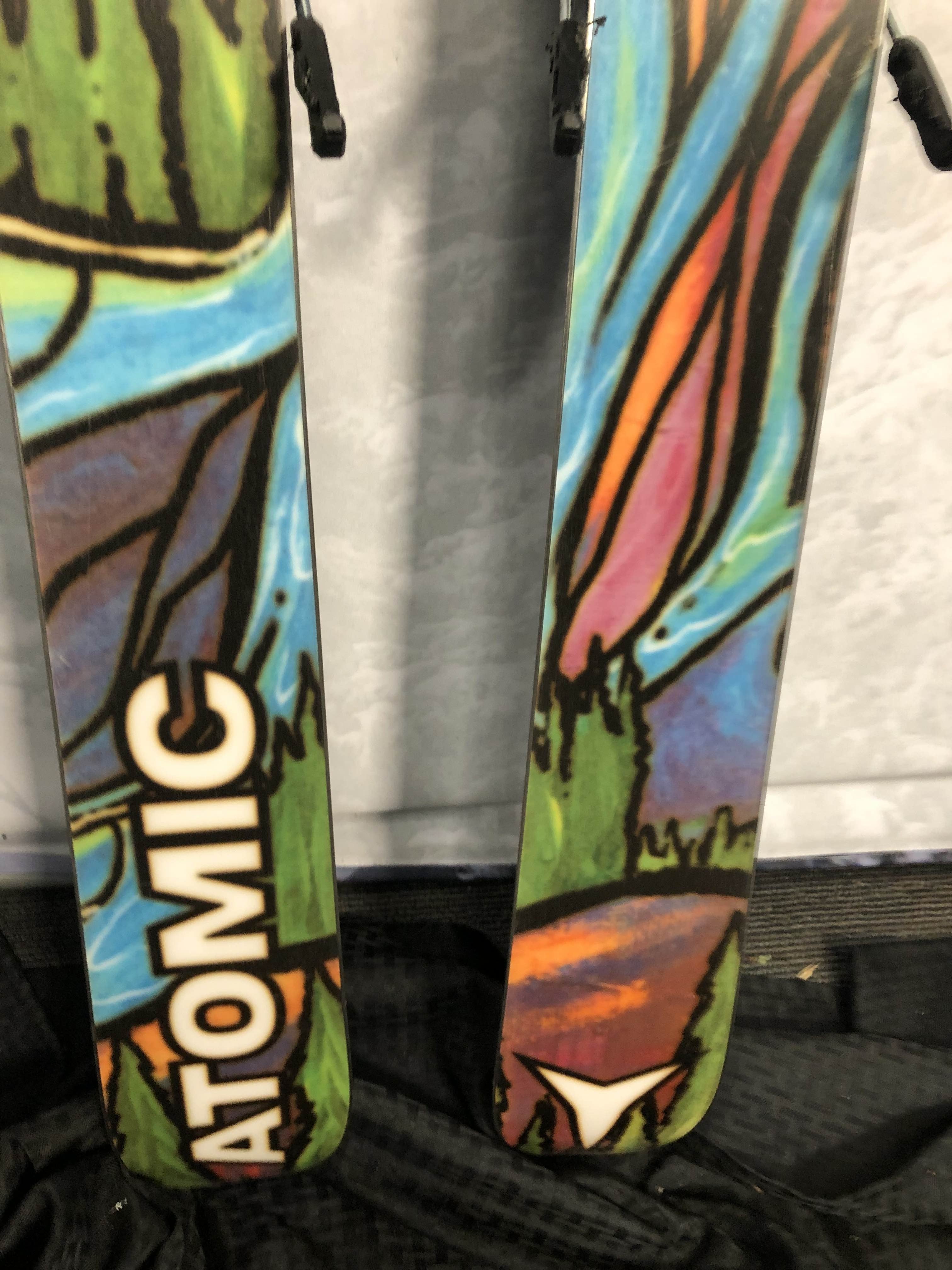 Used Atomic Bent Chetler 90 153cm Mini Skis - Kids' 2024 w/ Atomic M10 Bindings