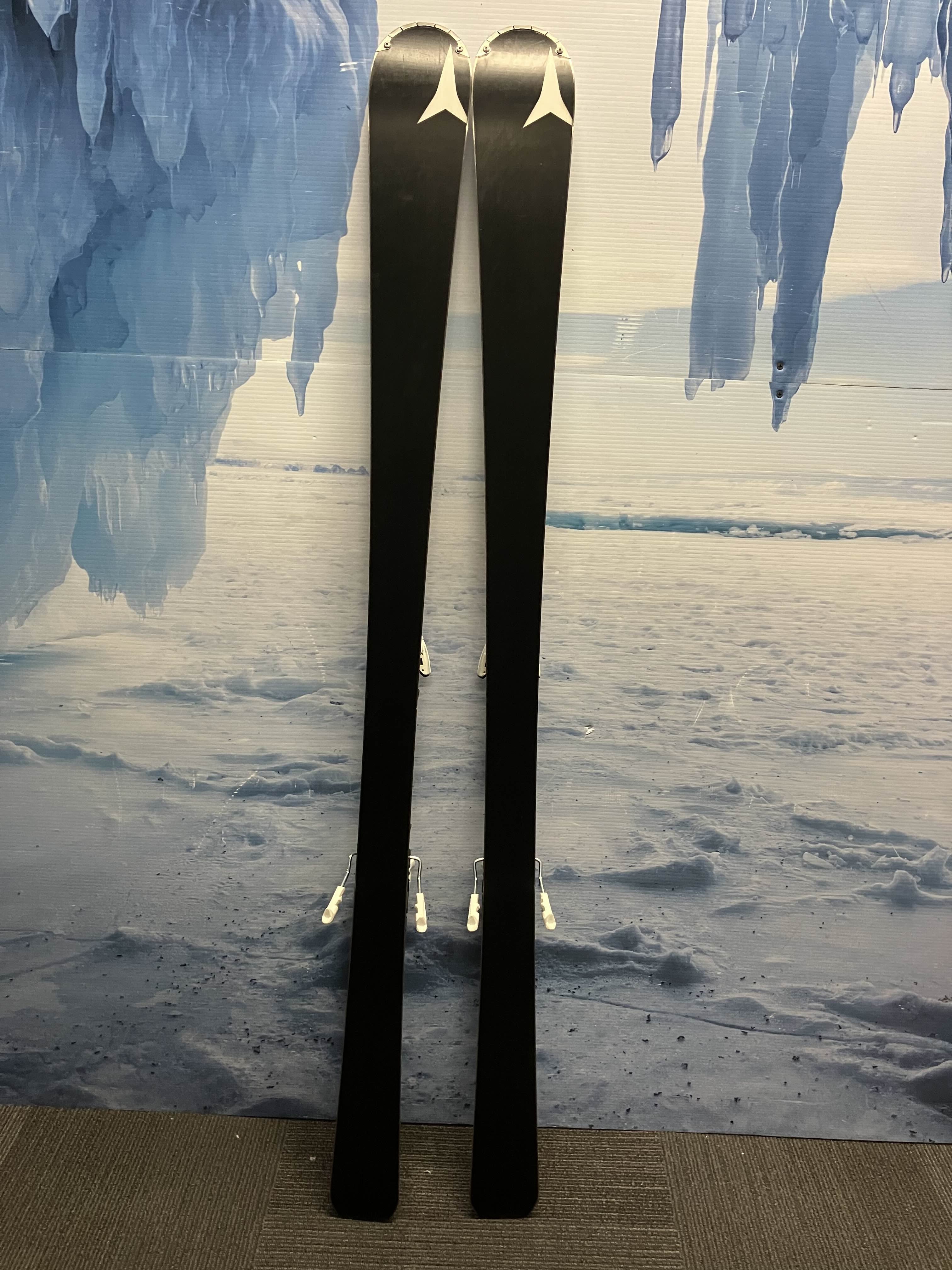 Used Atomic Cloud Eleven 162cm Skis w/ Atomic 10 Bindings