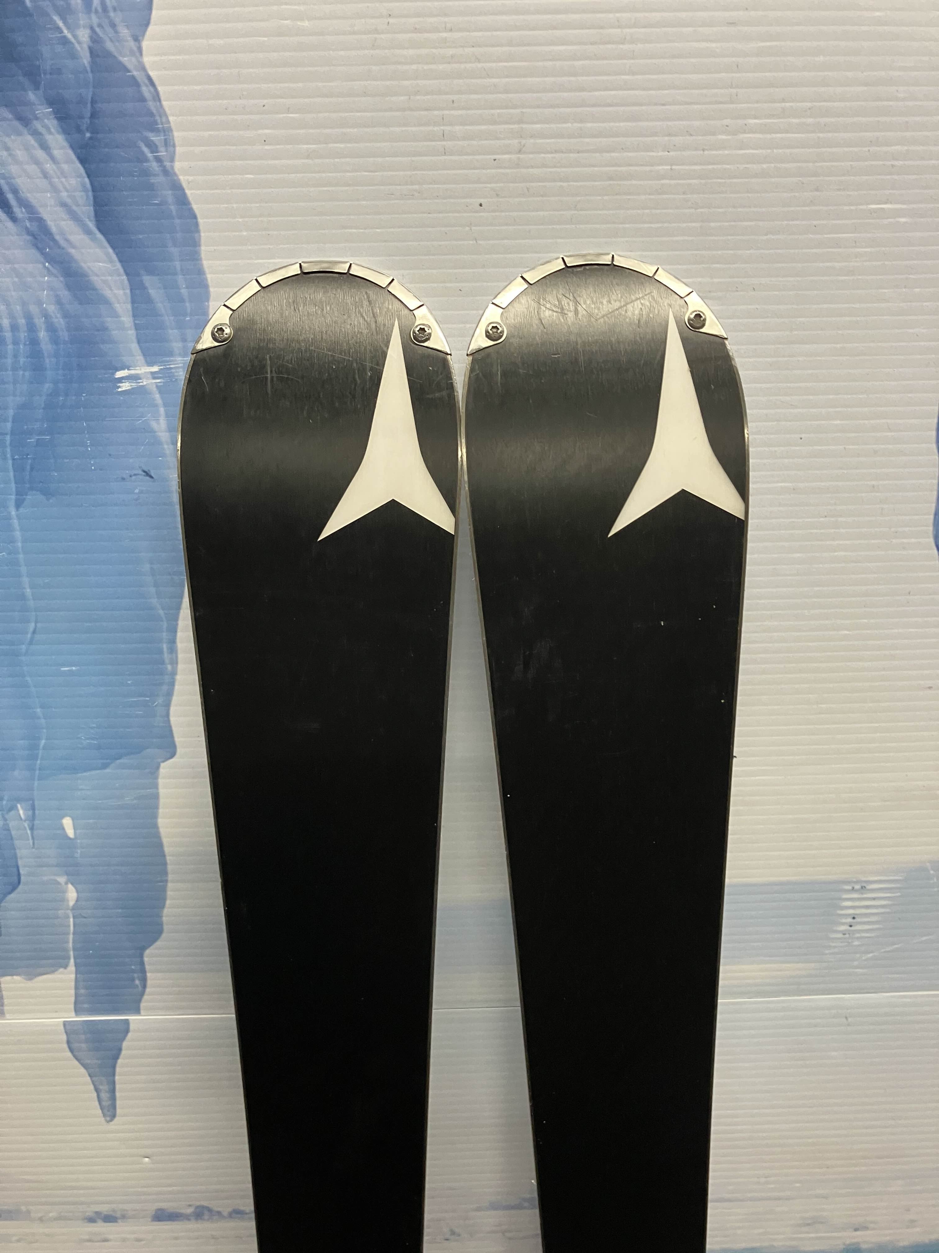 Used Atomic Cloud Eleven 162cm Skis w/ Atomic 10 Bindings
