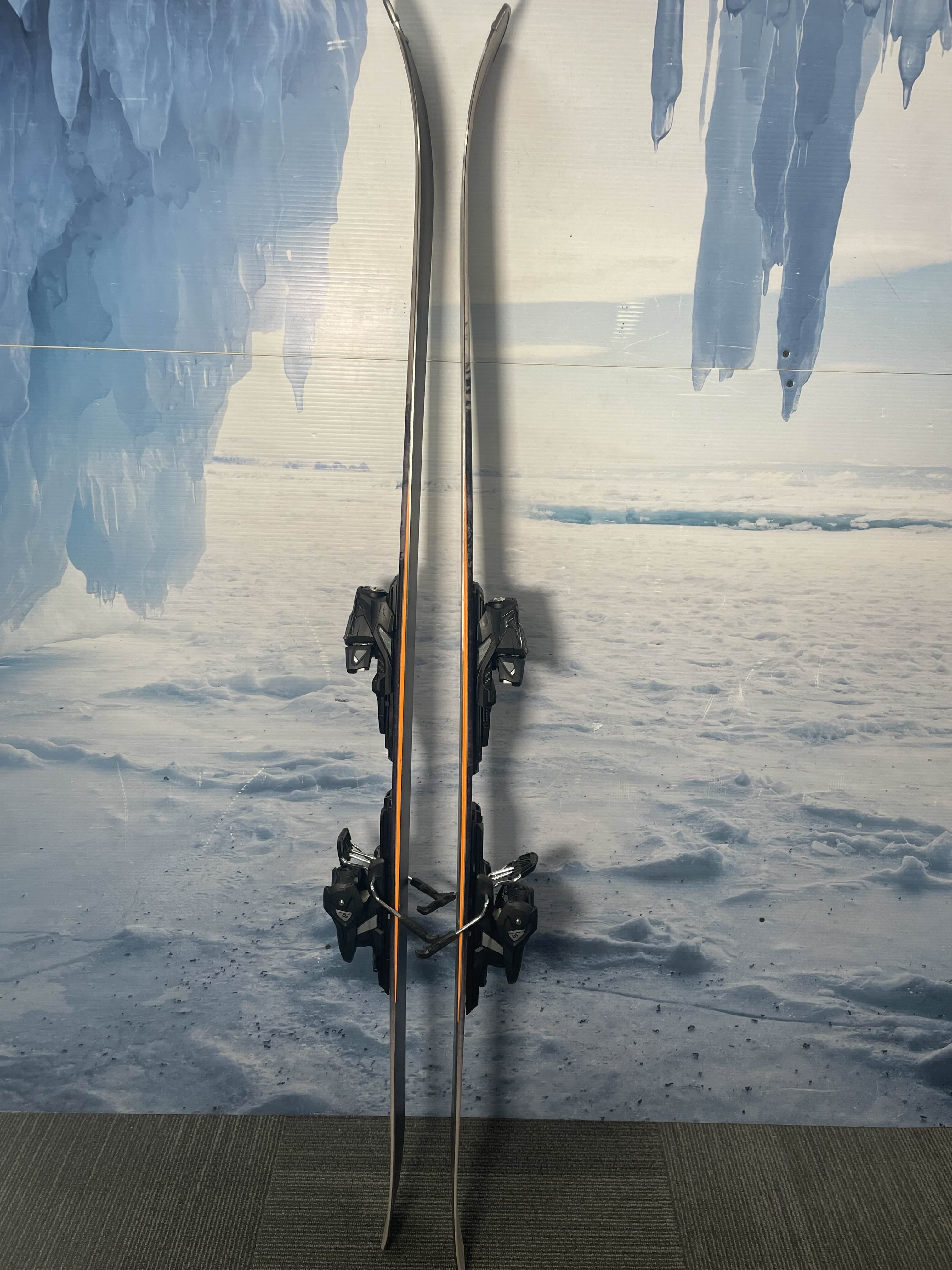 New 2026 Atomic Maverick 84  Ski w/ Atomic M 10 Demo Bindings - 162CM