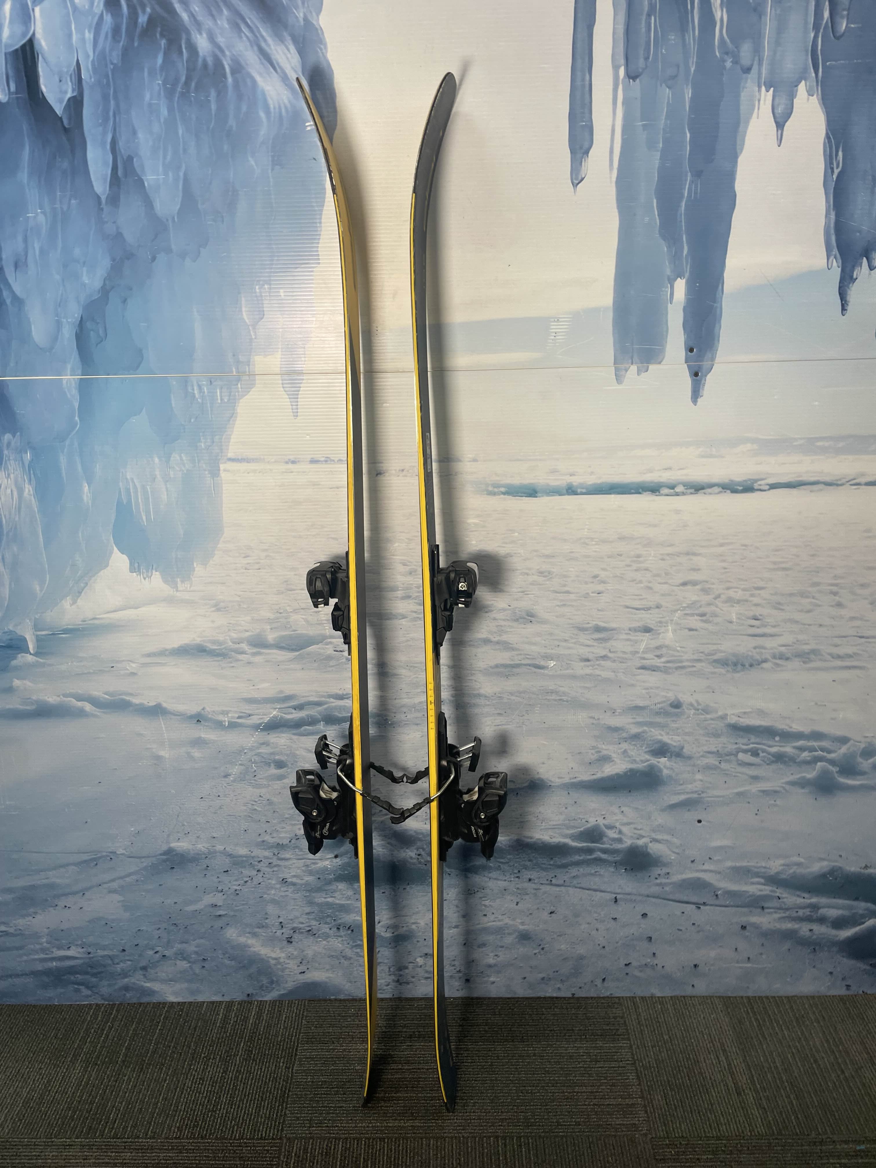 Used Elan Ripstick 106 Ski w/ Tyrolia Attack 11 Demo Bindings - 164CM