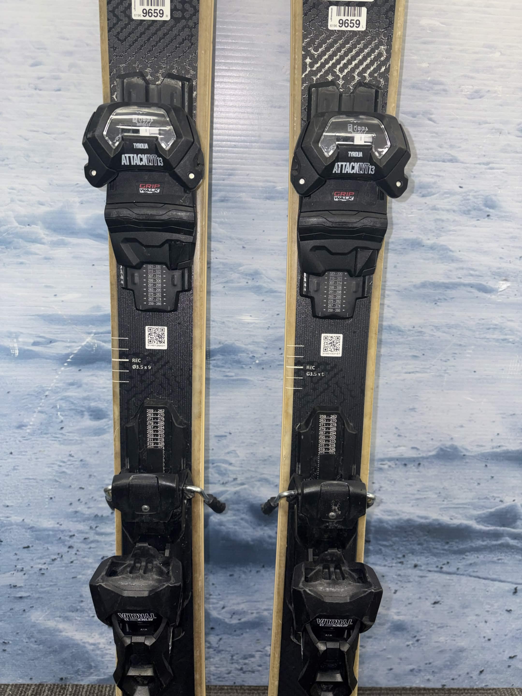 Head Kore 88 156cm Skis w/ FISCHER Attack 13 LYT Demo Binding - Used (2025)