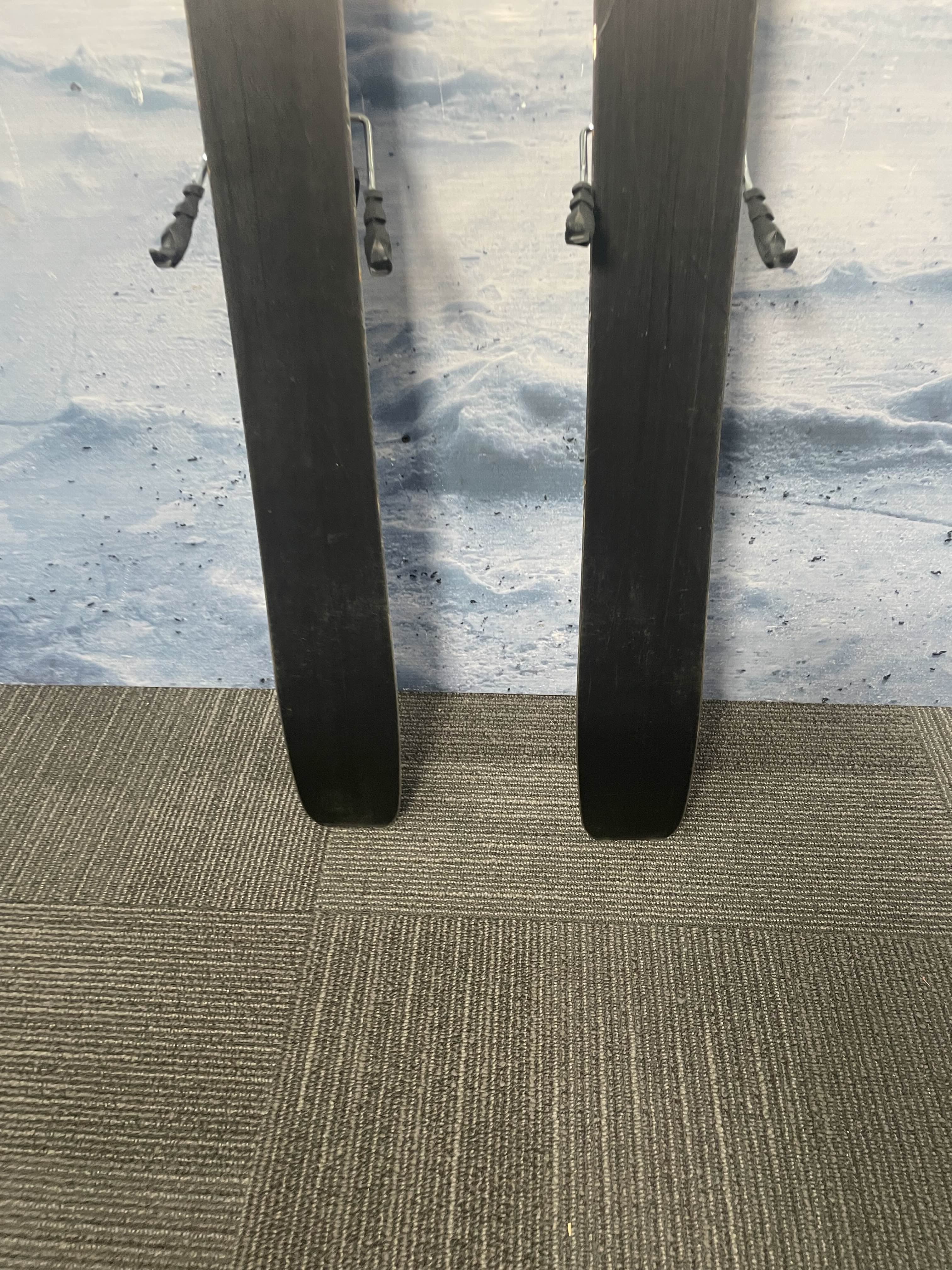 Used Elan Ripstick 94 Ski w/ Tyrolia Attack 11 Demo Bindings - 162CM