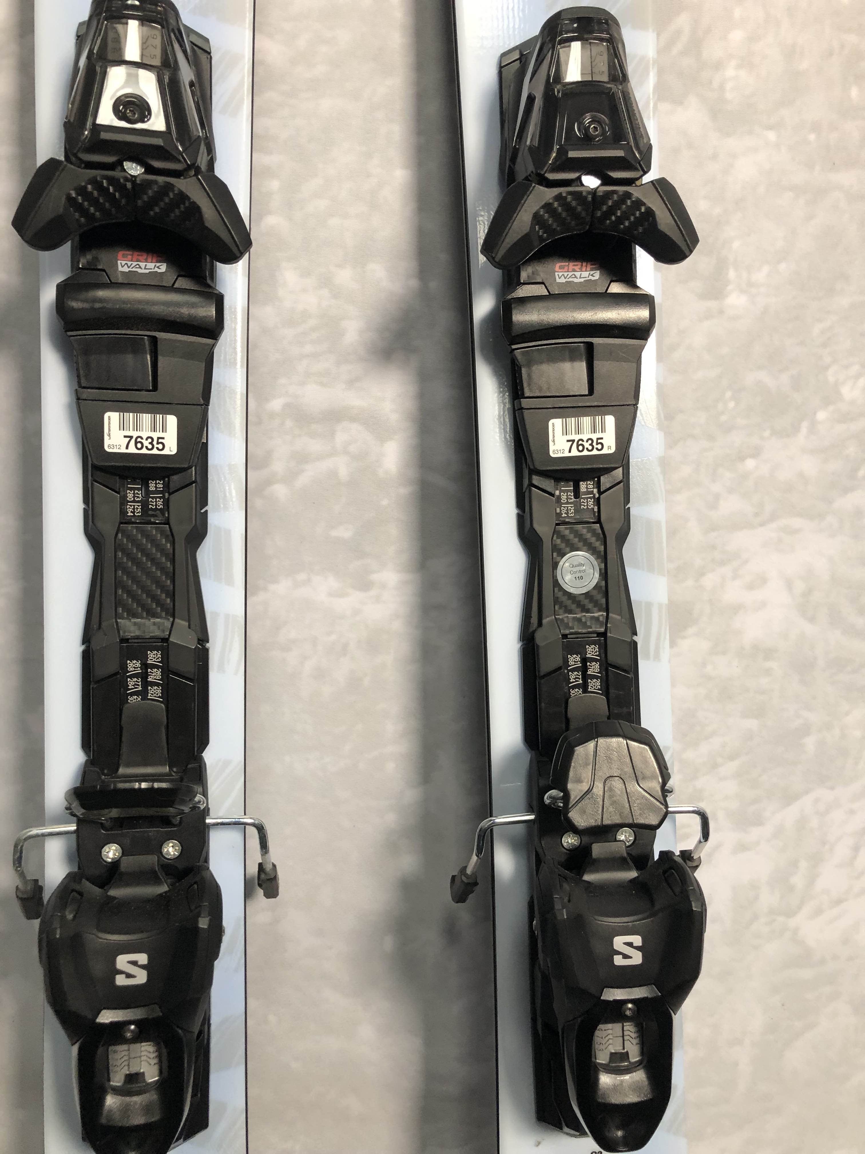 Used Salomon QST Lux 92 146CM Skis w/ adjustable Salomon M10 GW Binding