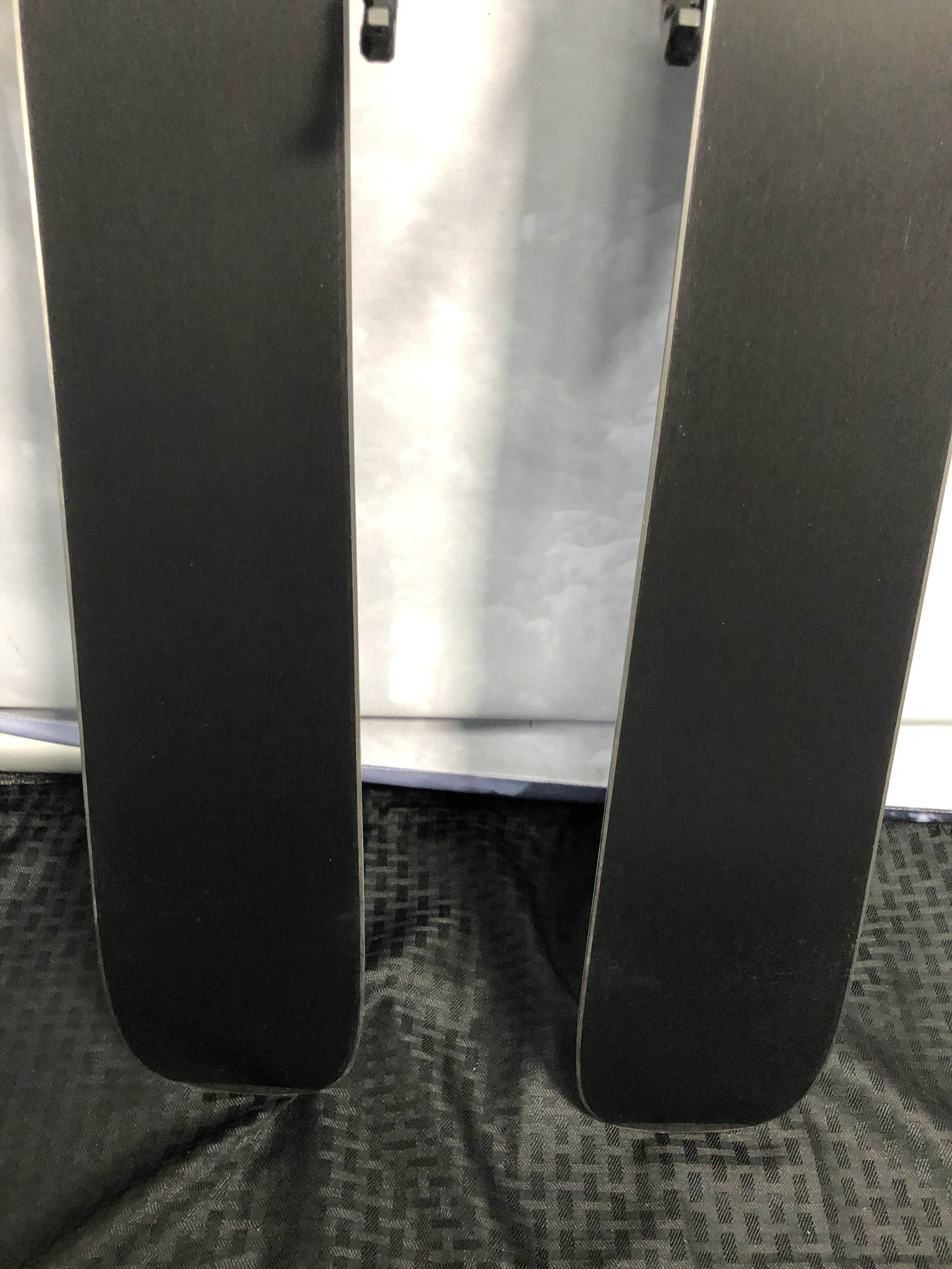 Used Salomon QST Lux 92 146CM Skis w/ adjustable Salomon M10 GW Binding
