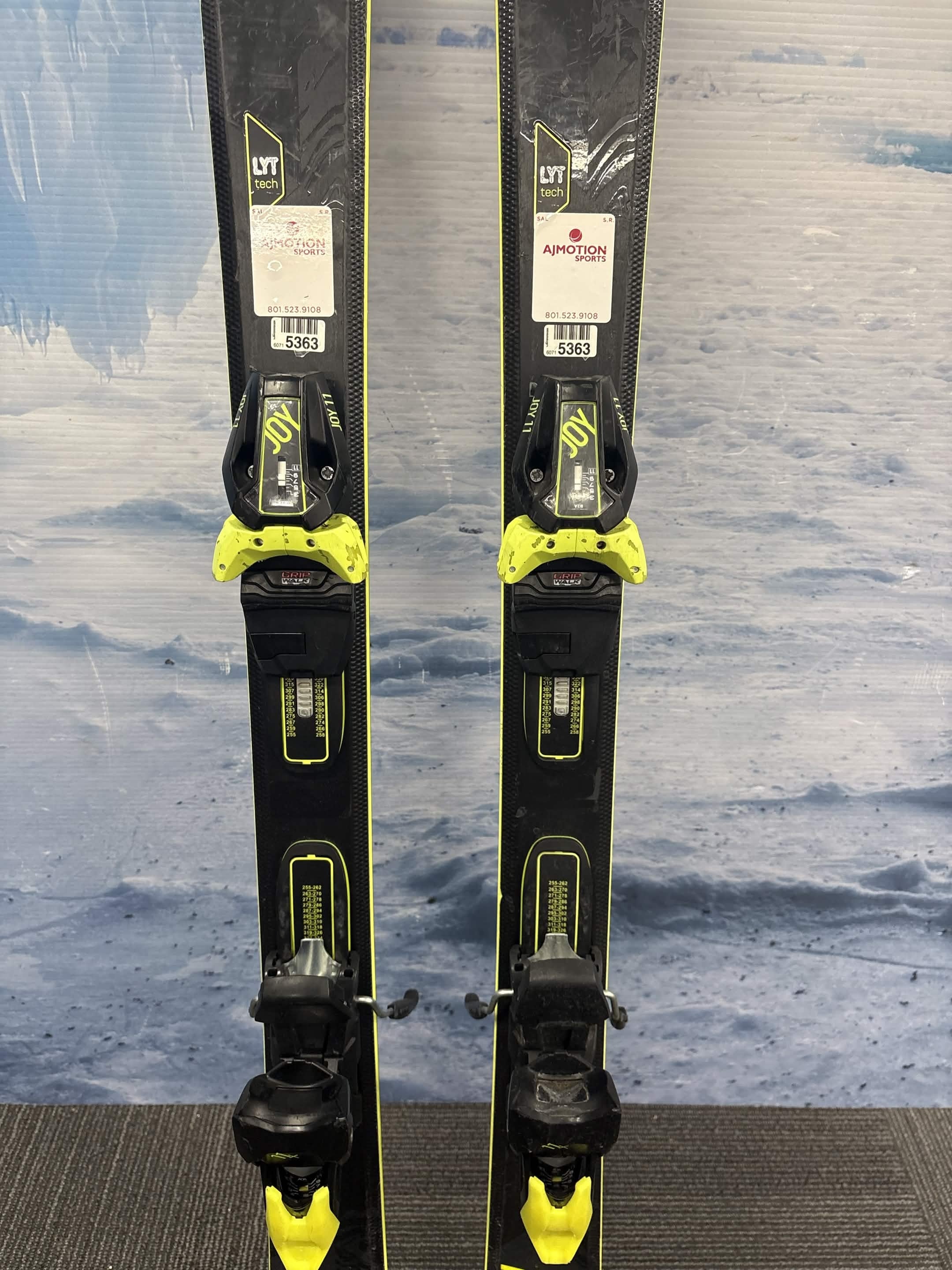 Head Super Joy 163cm Skis w/ HEAD Joy 11 SYS Demo Binding - Used