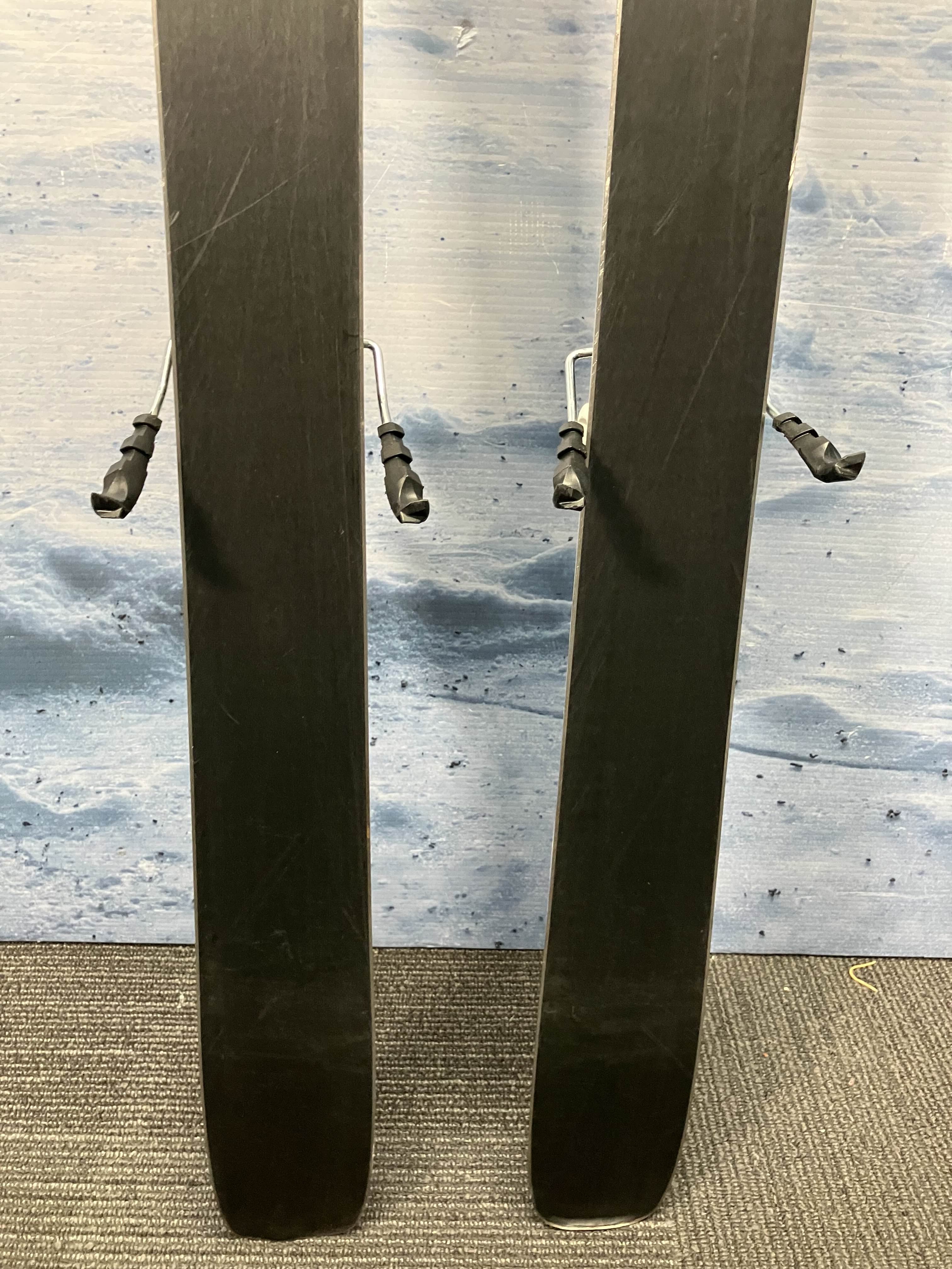 Well Loved Movement Go 90 Ski w/ Elan Attack 11mn Demo Bindings - 154CM