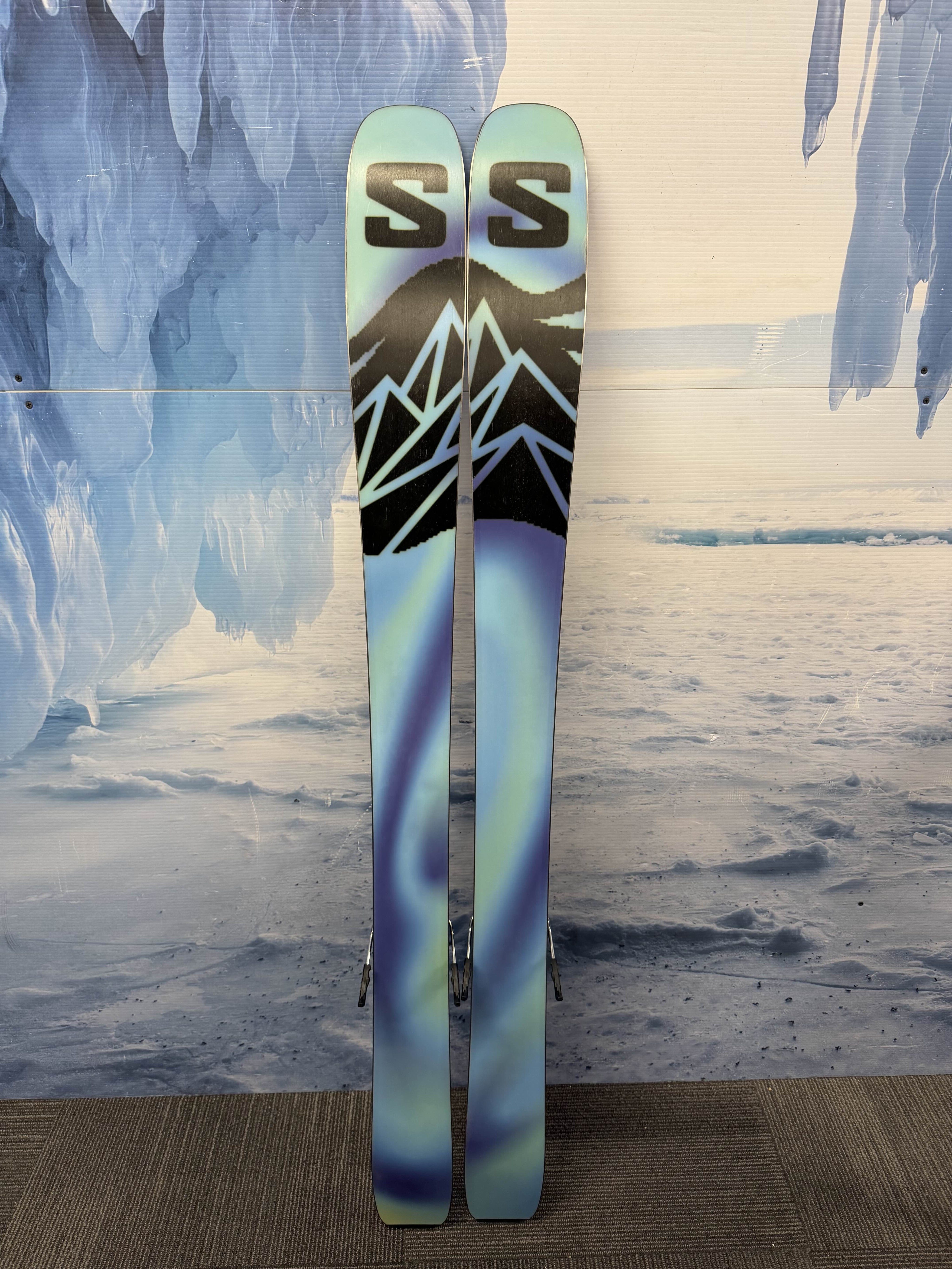 Salomon QST 100 156cm Skis w/ SALOMON NR Strive 11 GW SAL Demo Binding - Lightly Used (2026)
