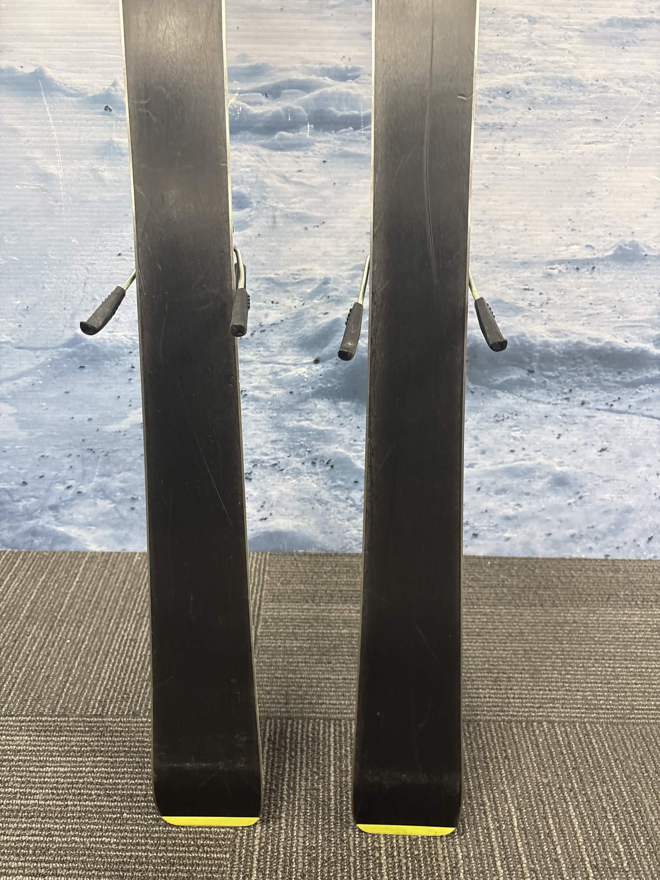 Head Super Joy 163cm Skis w/ HEAD Joy 11 SYS Demo Binding - Used