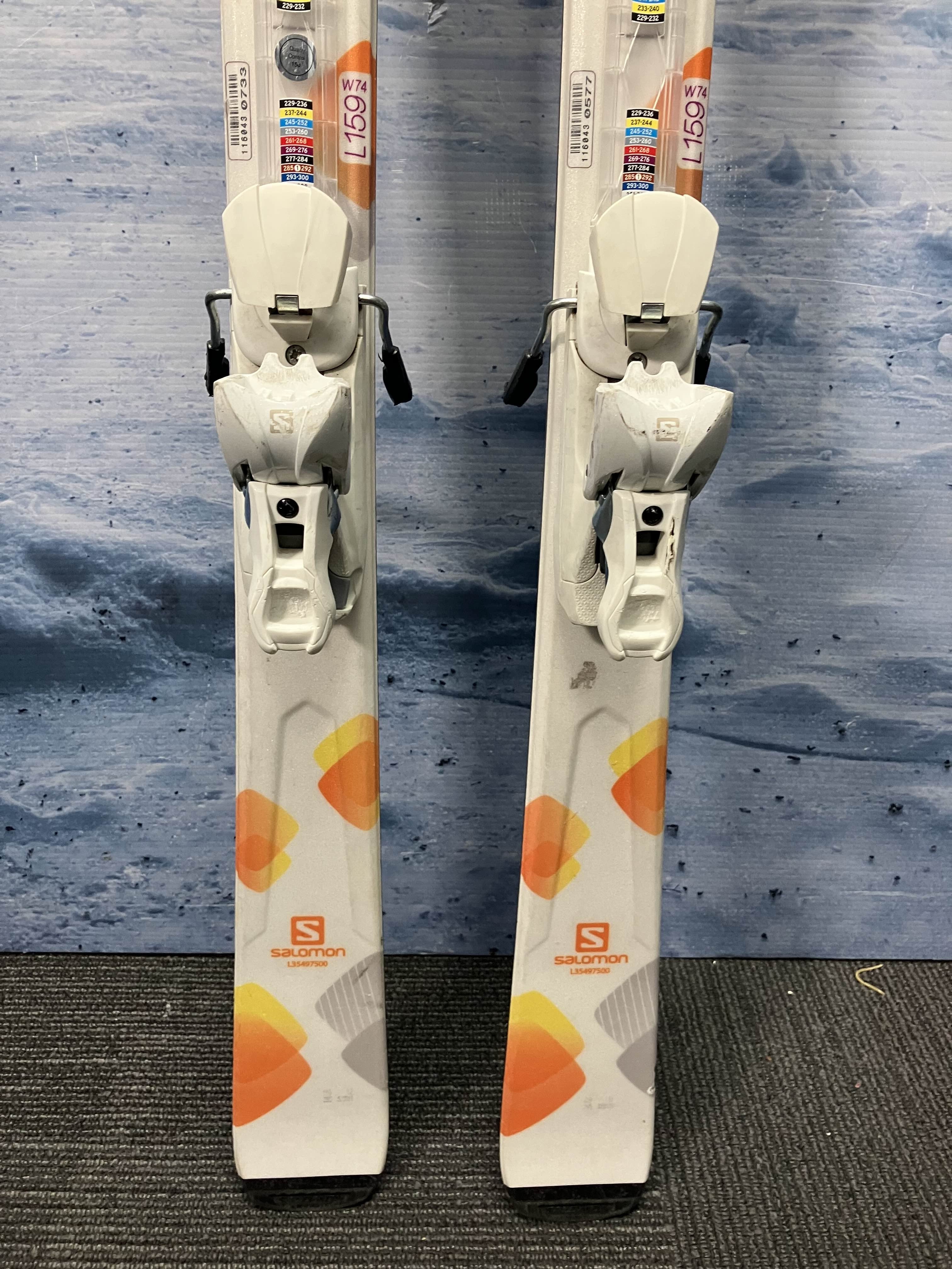 Used Saloman Sun Ski w/ Saloman L10 Demo Bindings - 159CM