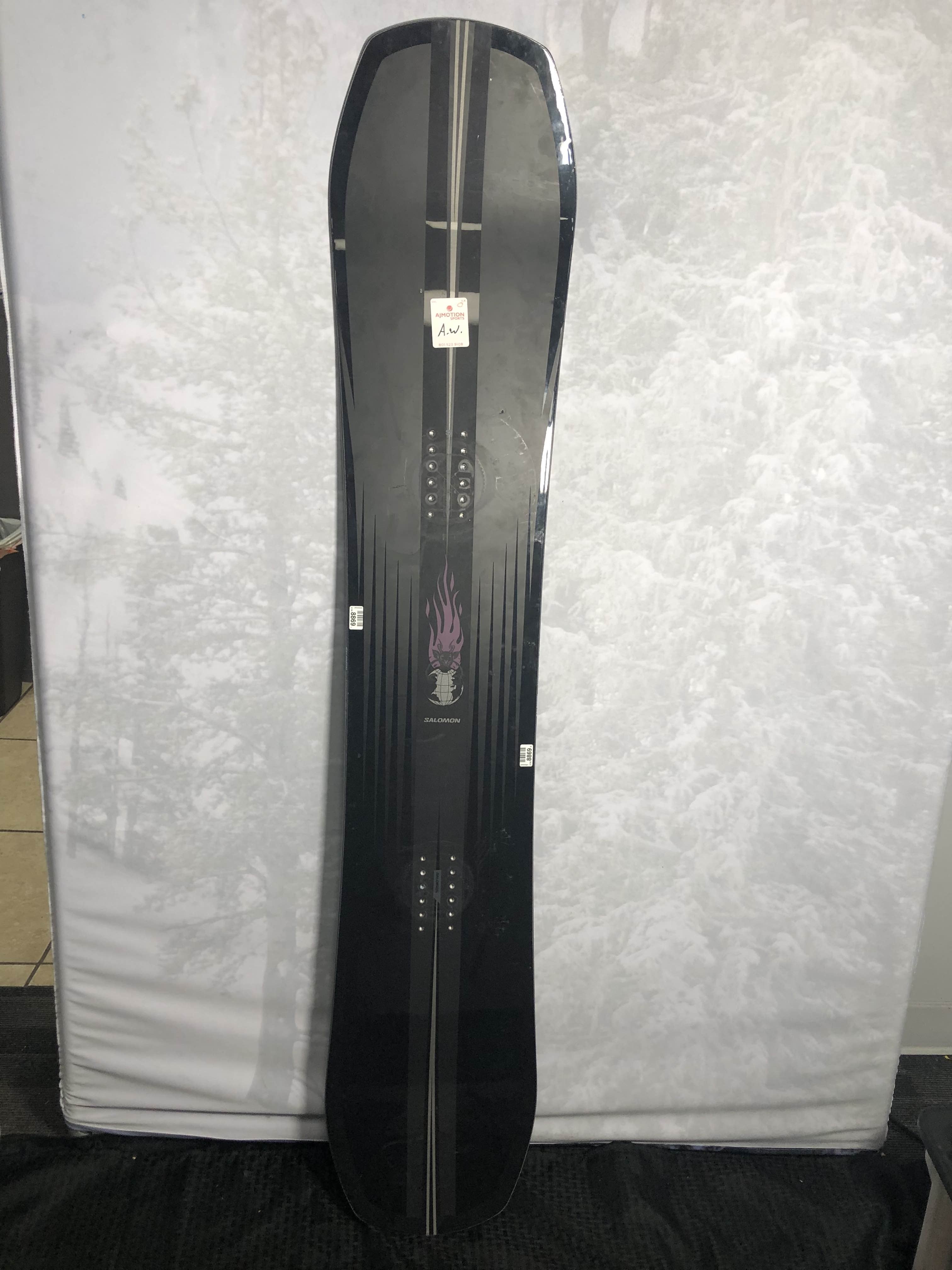Lightly Used Salomon Assasin Pro 2025 Snowboard 156CM