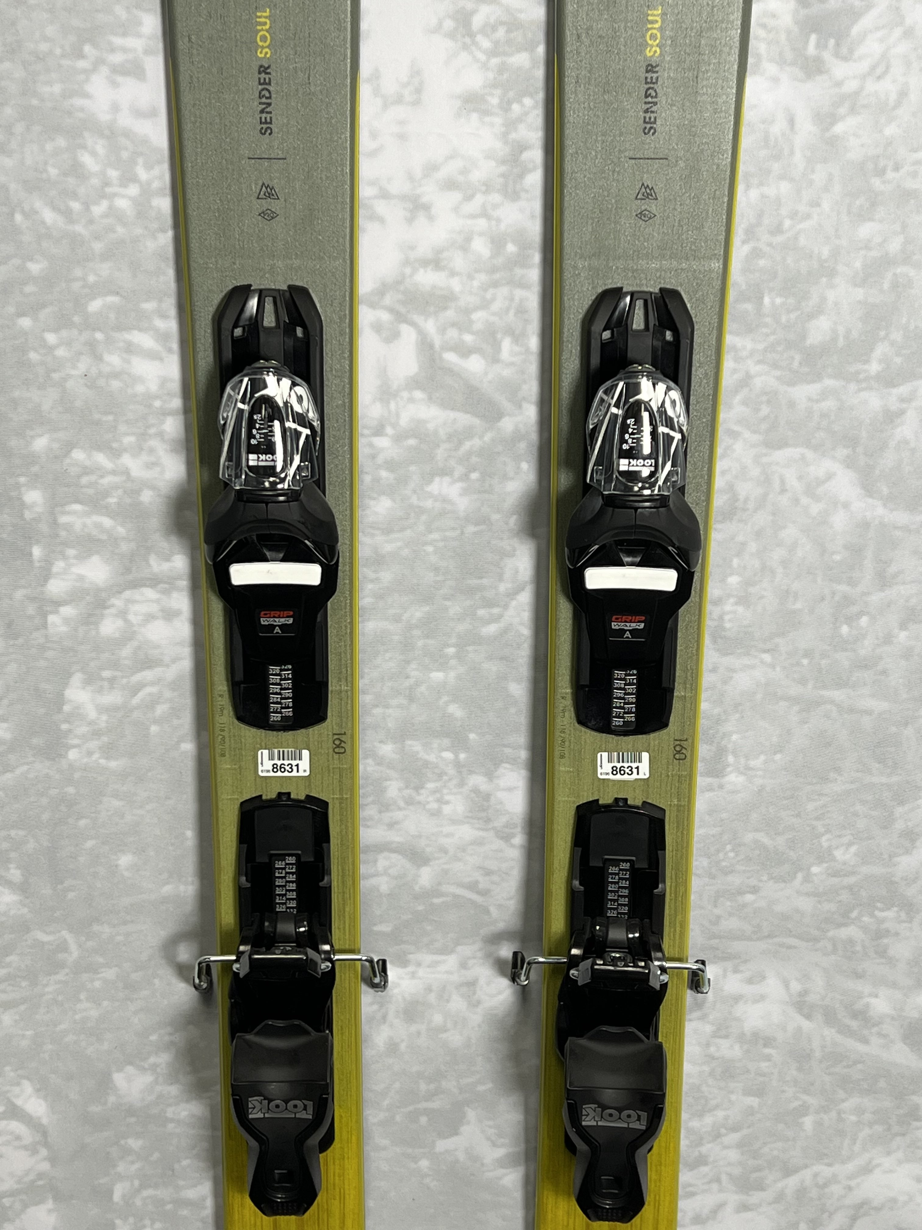 New Rossignol Arcade 84 160 cm Skis 2025 w/Look Konect GW Demo Bindings