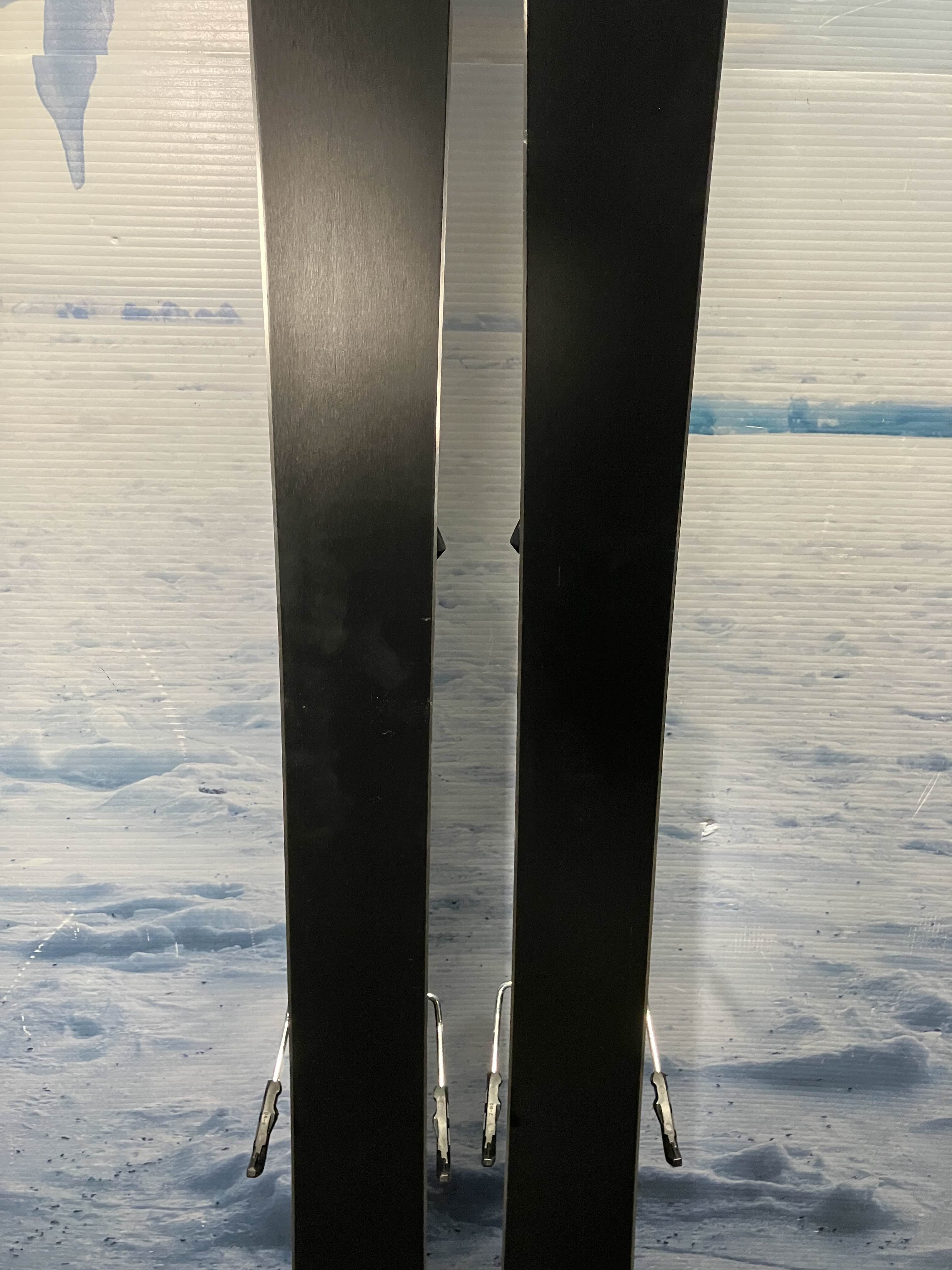 New Armada Declivity 92 Ti w/ Armada 11 Bindings