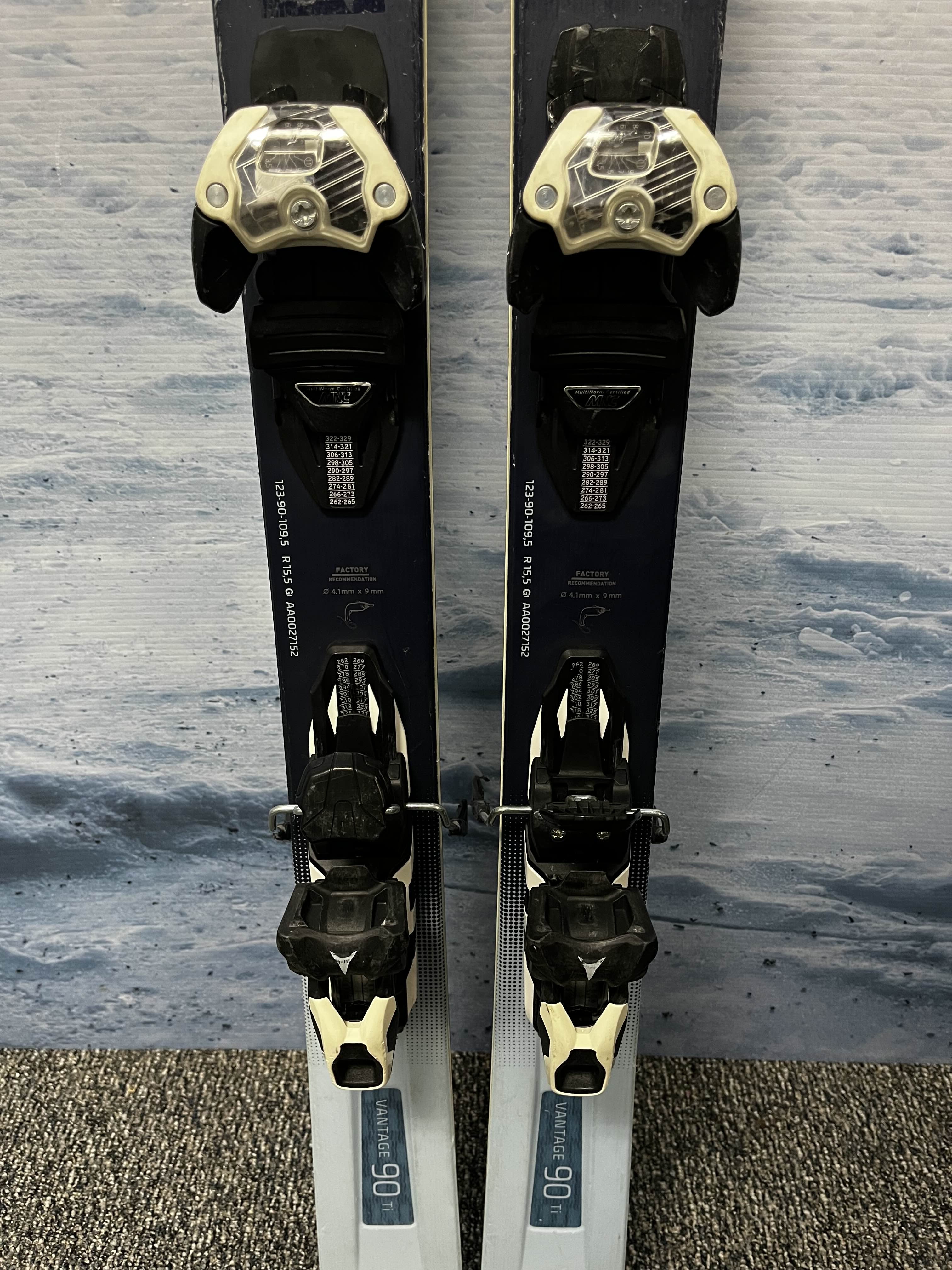 Used Atomic Vantage 90 153cm Skis w/ Atomic Warden 11 Demo Binding