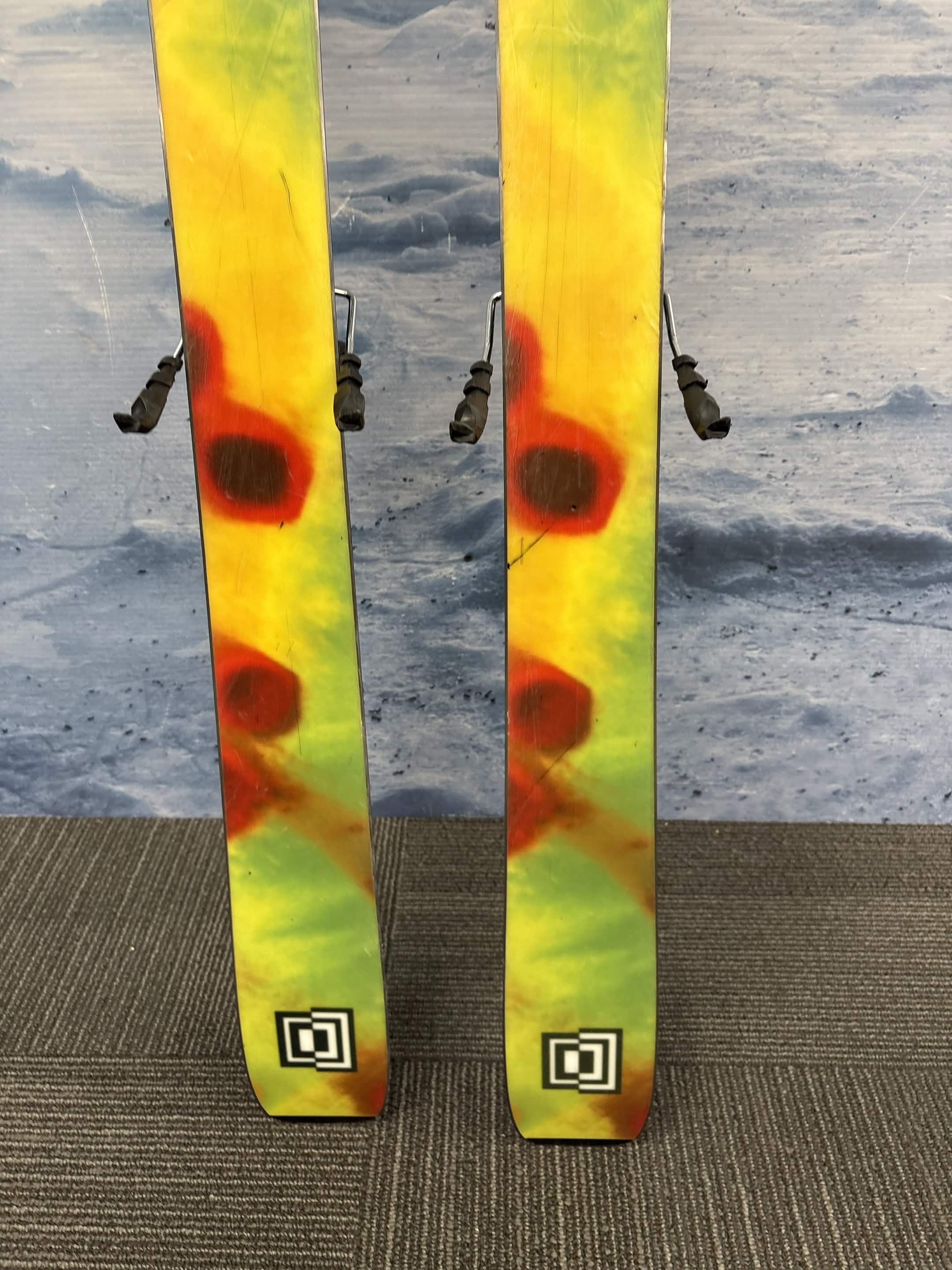 K2 Mindbender 89TI 170cm Skis w/ FISCHER Attack 13 LYT Demo Binding - Used