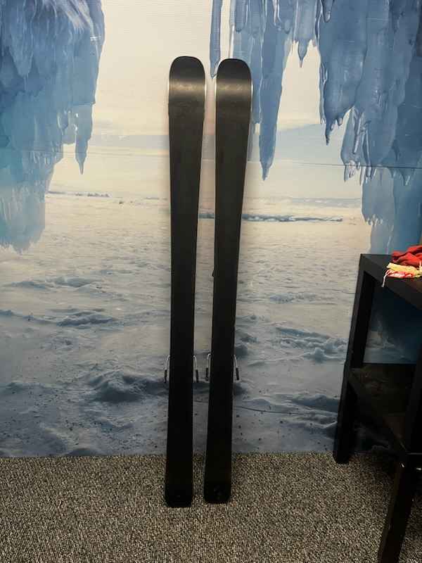 Used Atomic Vantage 83 157cm Skis w/ Atomic Lithium 10 Demo Binding