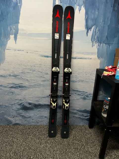 Used Atomic Vantage 90 161cm Skis w/ Atomic Warden 13 Demo Binding