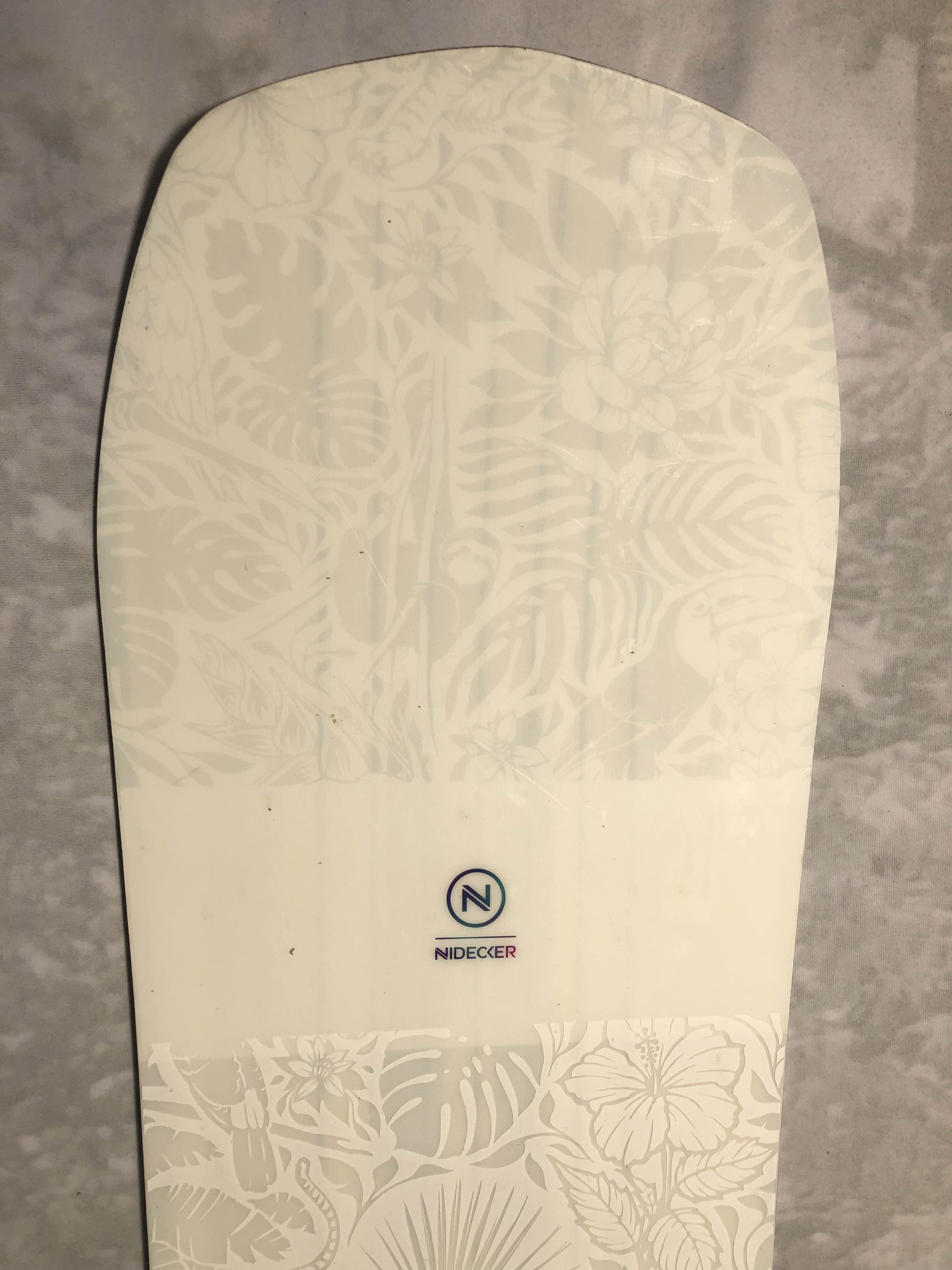 Used Nidecker Venus 139CM Snowboard