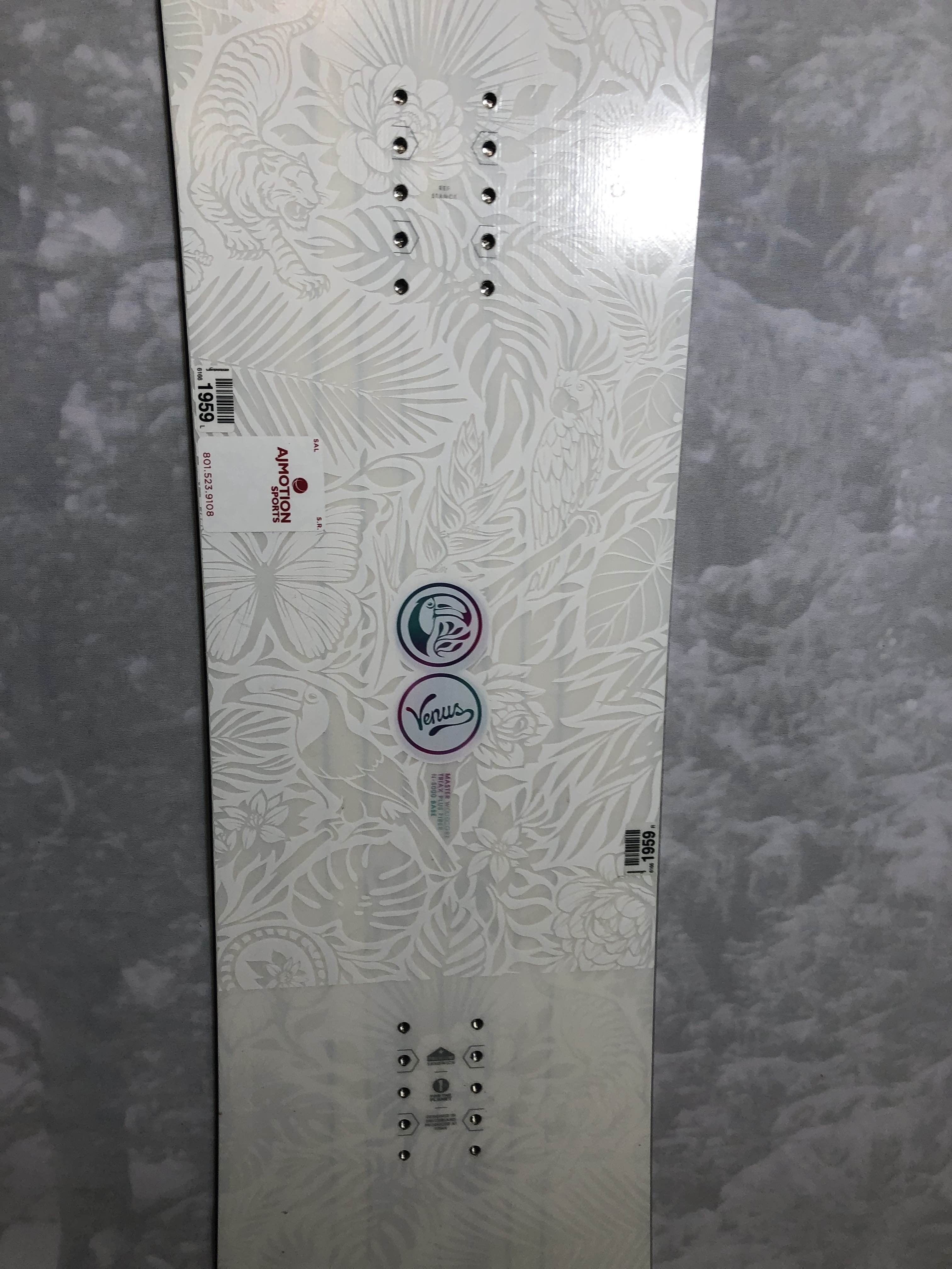 Used Nidecker Venus 139CM Snowboard