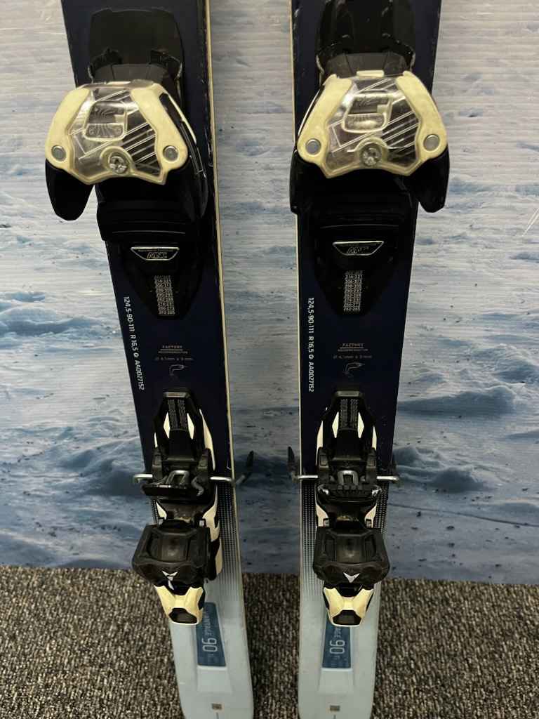 Used Atomic Vantage 90 161cm Skis w/ Atomic Warden 11 Demo Binding