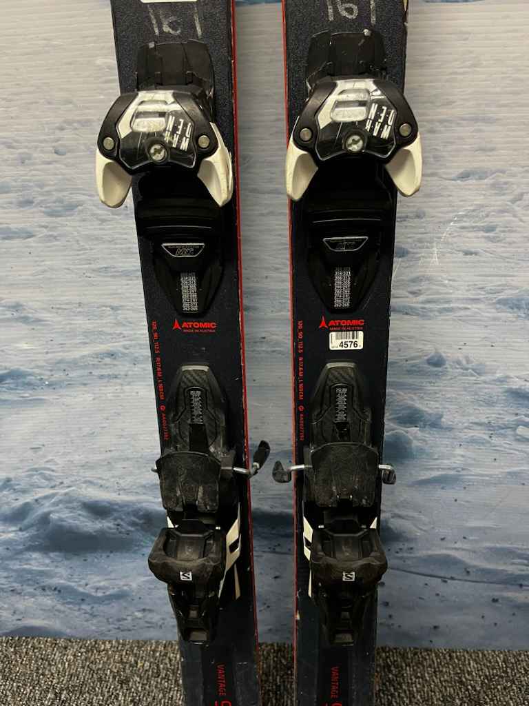 Used Atomic Vantage 90 169cm Skis w/ Atomic Warden 13 Demo Binding