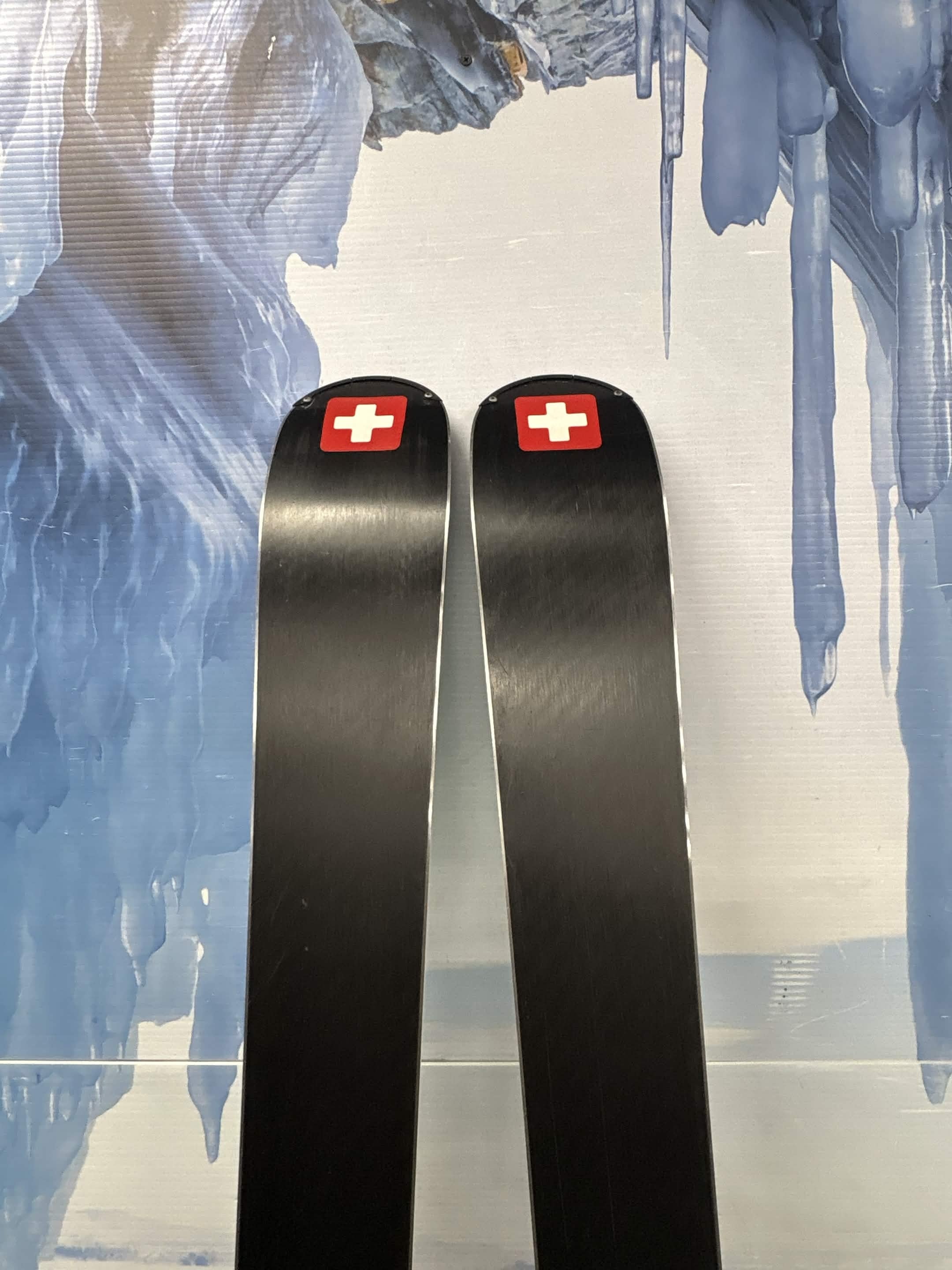 Stockli Montero AX 178cm Skis w/ SALOMON Strive 13 SYS Demo Binding - Used