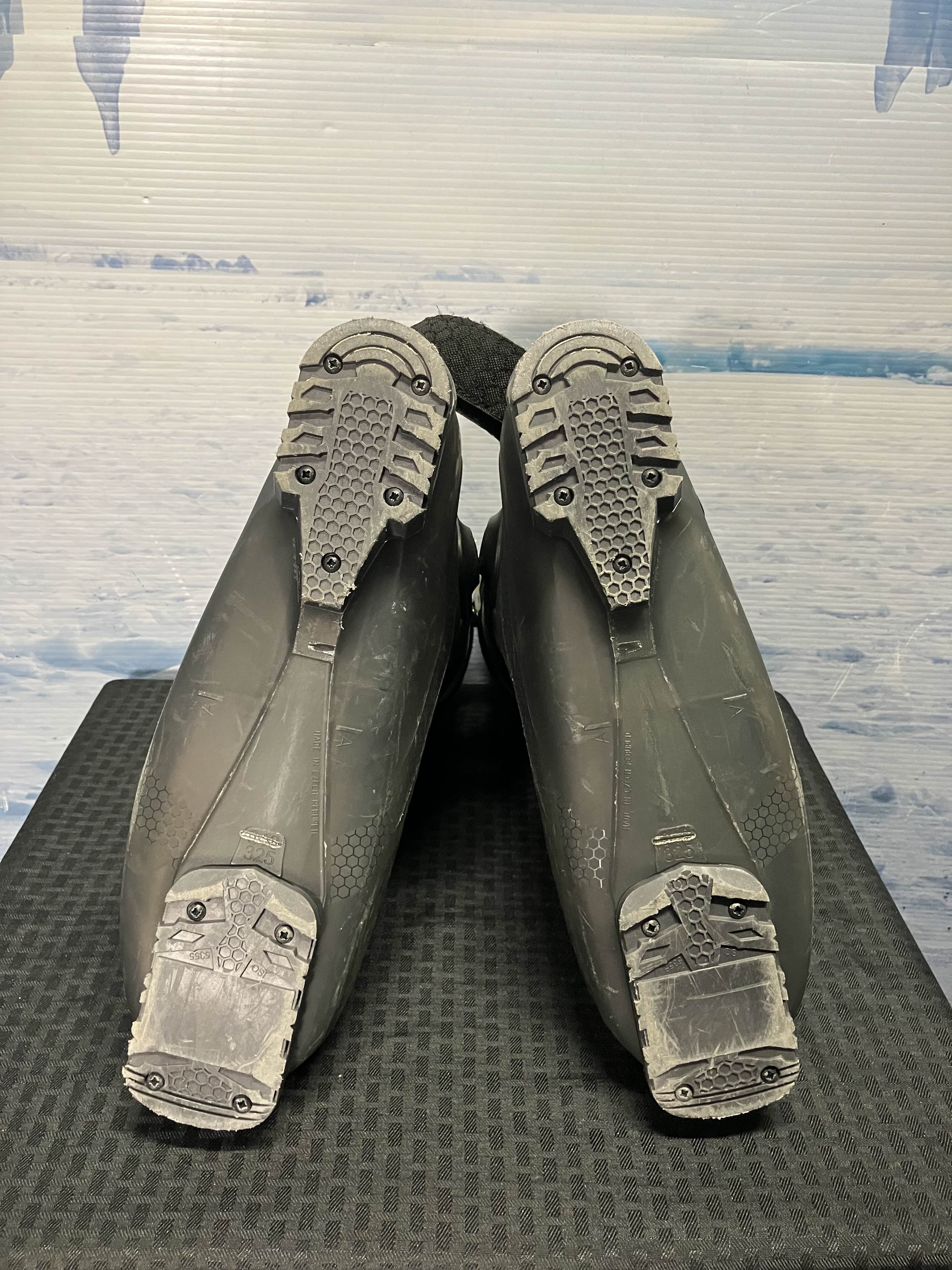 Used Head Edge LYT 8 Ski Boots - 32.5